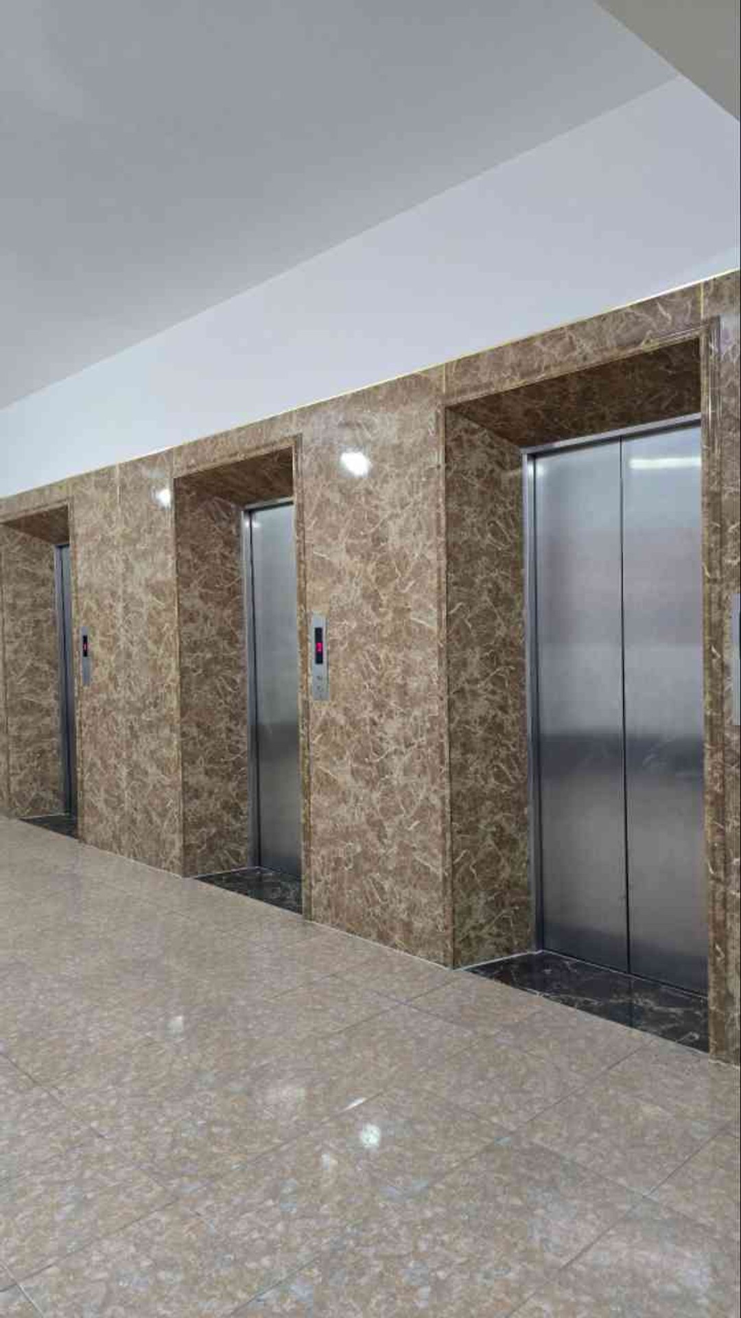 Bán căn hộ 3 phòng ngủ tại Mỹ Đình, căn góc sáng thoáng