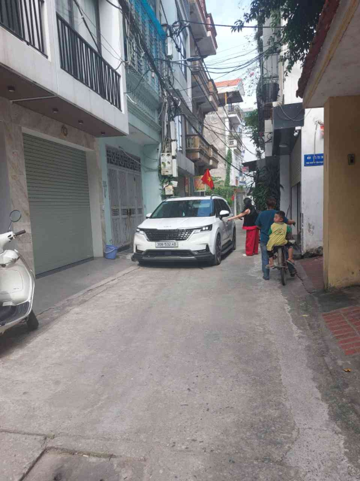 Nhà 6 tầng thang máy xịn khu Huỳnh Tấn Phát, giá cực hấp dẫn