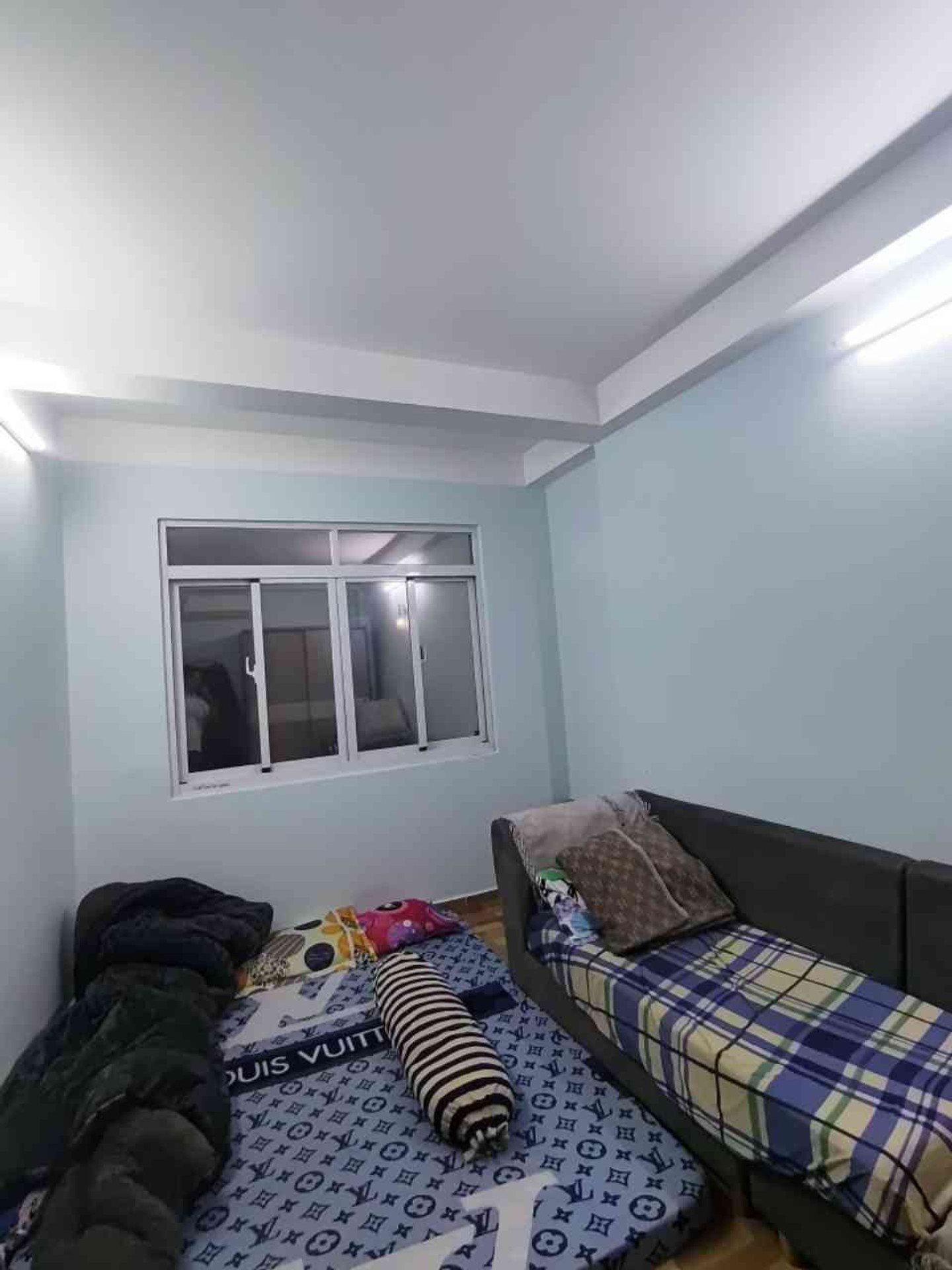 Bán nhà mặt phố 4 tầng 5PN, Phú Lâm, giá 8.5 tỷ