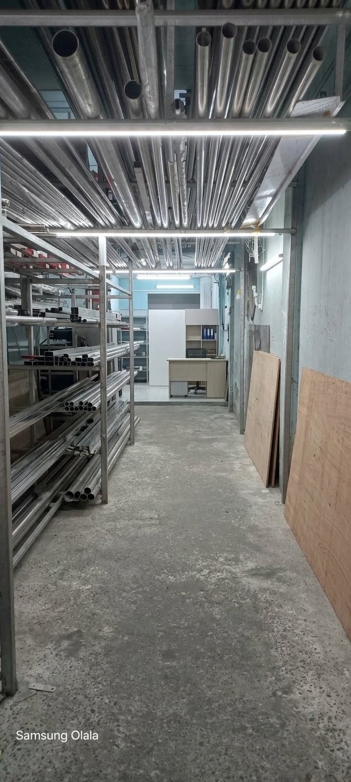 Nhà Tân Bình Bàu Cát - Năm Châu, ở ngay - KD đa dạng - ngang gần 5m - dài hơn 23m - hơn 10T nhẹ.
