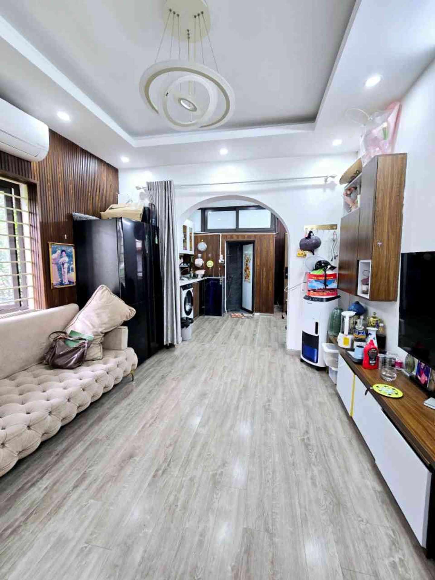 Căn góc 2 phòng ngủ đón nắng, tiện ích đầy đủ ngay trung tâm
