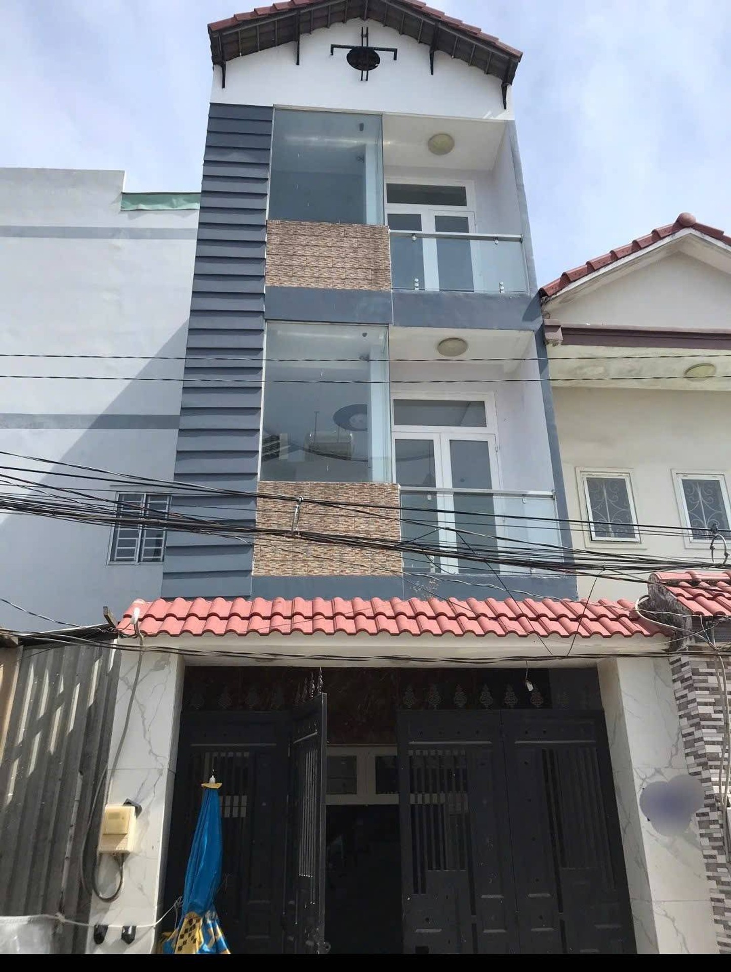 Bán nhà riêng 3 tầng 4 phòng ngủ tại Bình Tân, hẻm xe tải 5m, Giá 6 TỶ