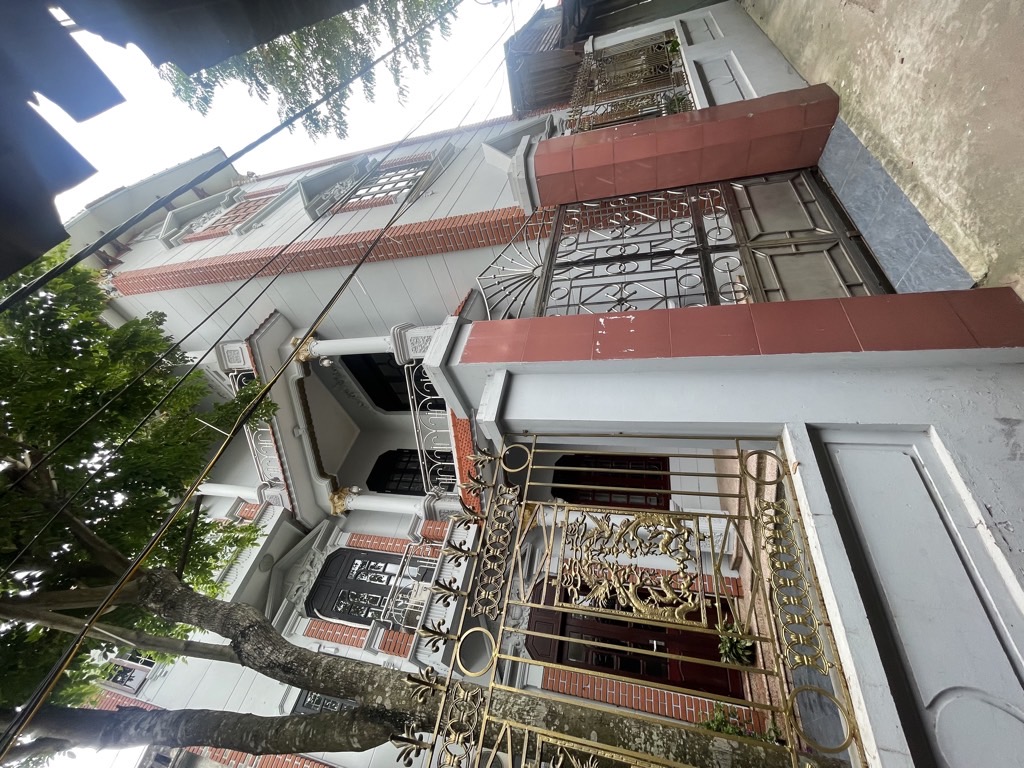 Nhà 3 tầng phố Đồng Hương - tiện nghi, ngõ ô tô vào tận nơi
