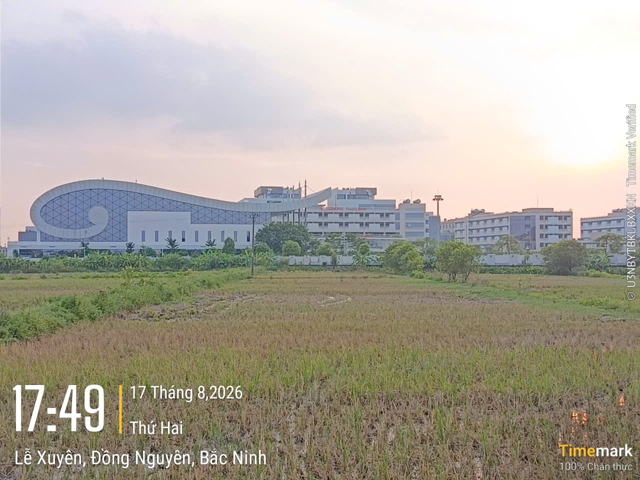 NHÀ C4 ,TÌM CHỦ CÓ CON HỌC ĐẠI HỌC LUẬT- BẮC NINH .