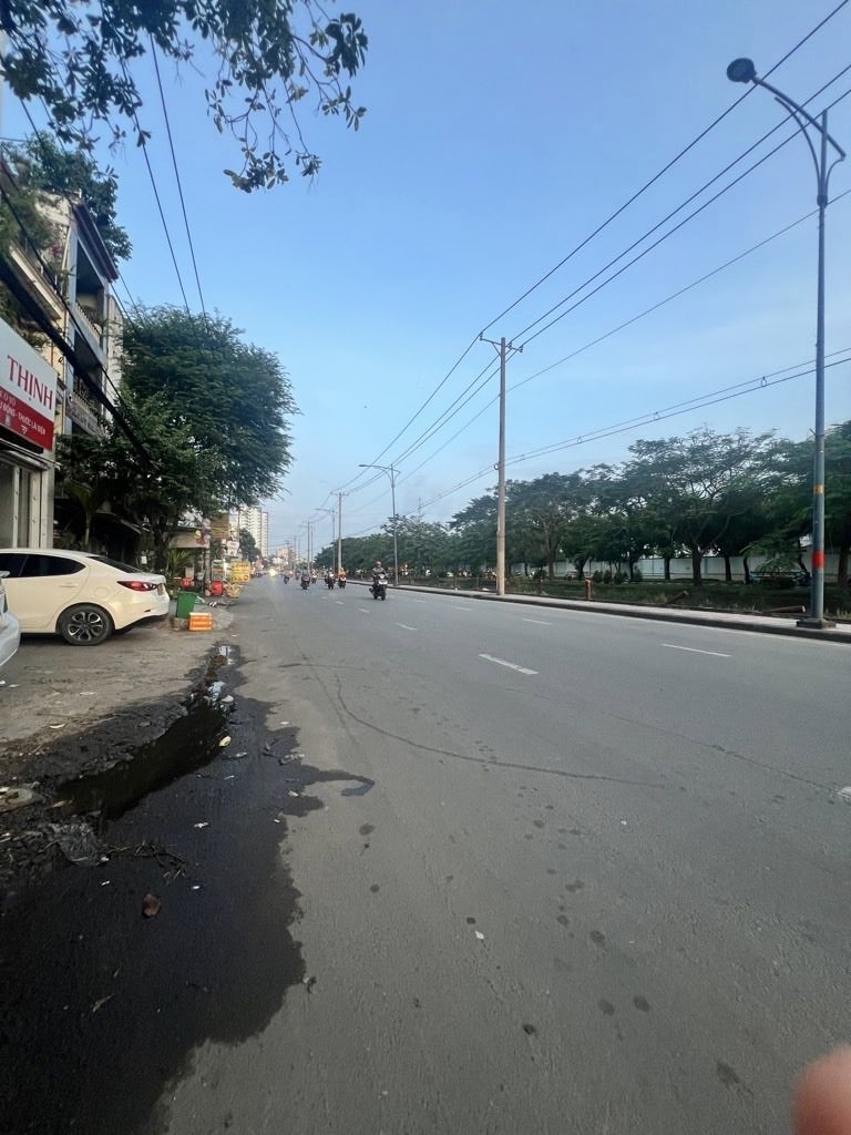 Mtkd hướng Nam, cũ mà kiên cố, gần Pouyuen, giảm còn 13t