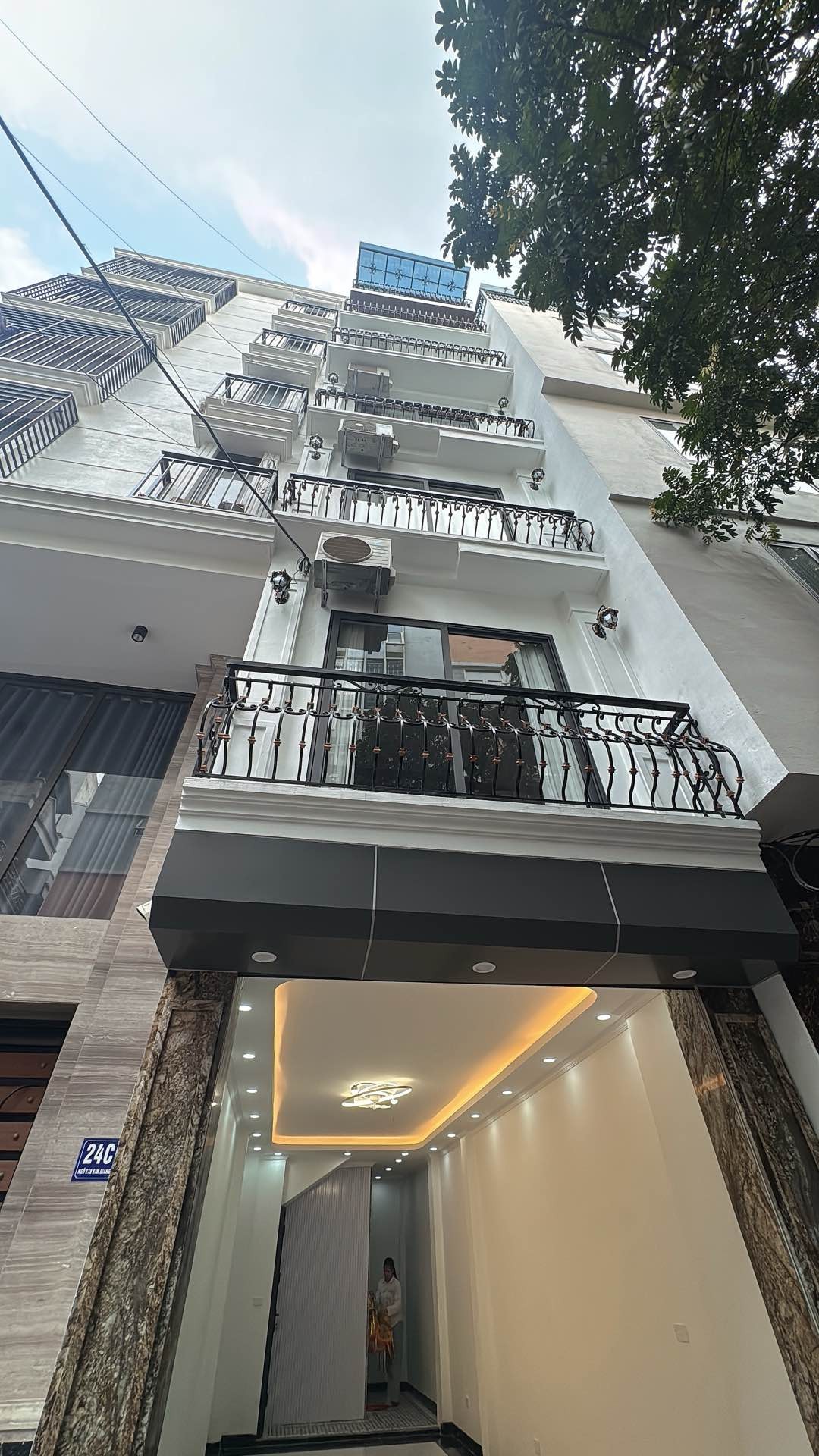 Nhà 7 tầng thang máy mặt ngõ rộng Kim Giang, kinh doanh đắc địa