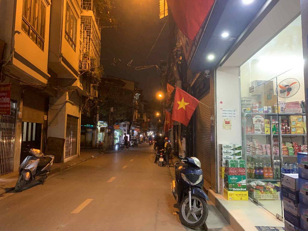 Bán nhà phố 6 tầng tại quận trung tâm Hà Nội, phù hợp kinh doanh và cho thuê