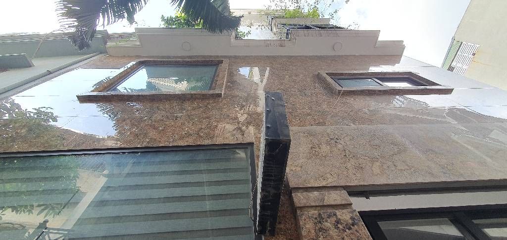 Nhà 5 tầng trung tâm Quận Bồ Đề: 2 mặt ngõ, tiện nghi hoàn hảo