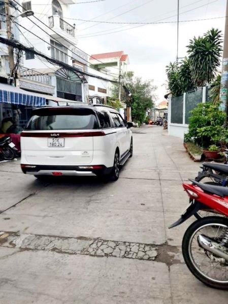 Bán nhà 2 tầng 90m2 tại Bình Trị Đông, Bình Tân, mặt tiền 4.7m, giá 7.35 tỷ