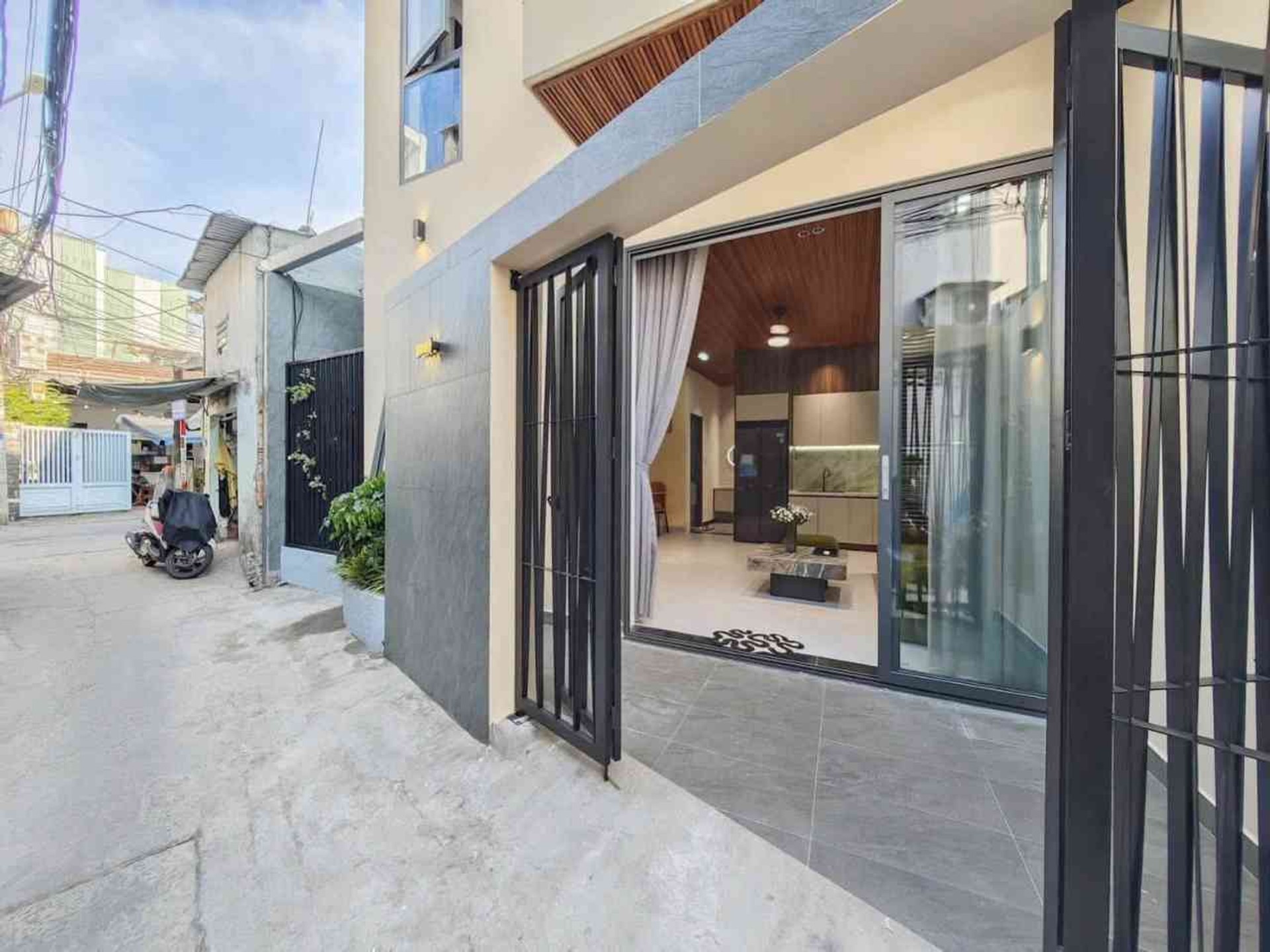 Bán nhà 2 tầng 60m2 tại Trần Cao Vân, gần biển, giá tốt