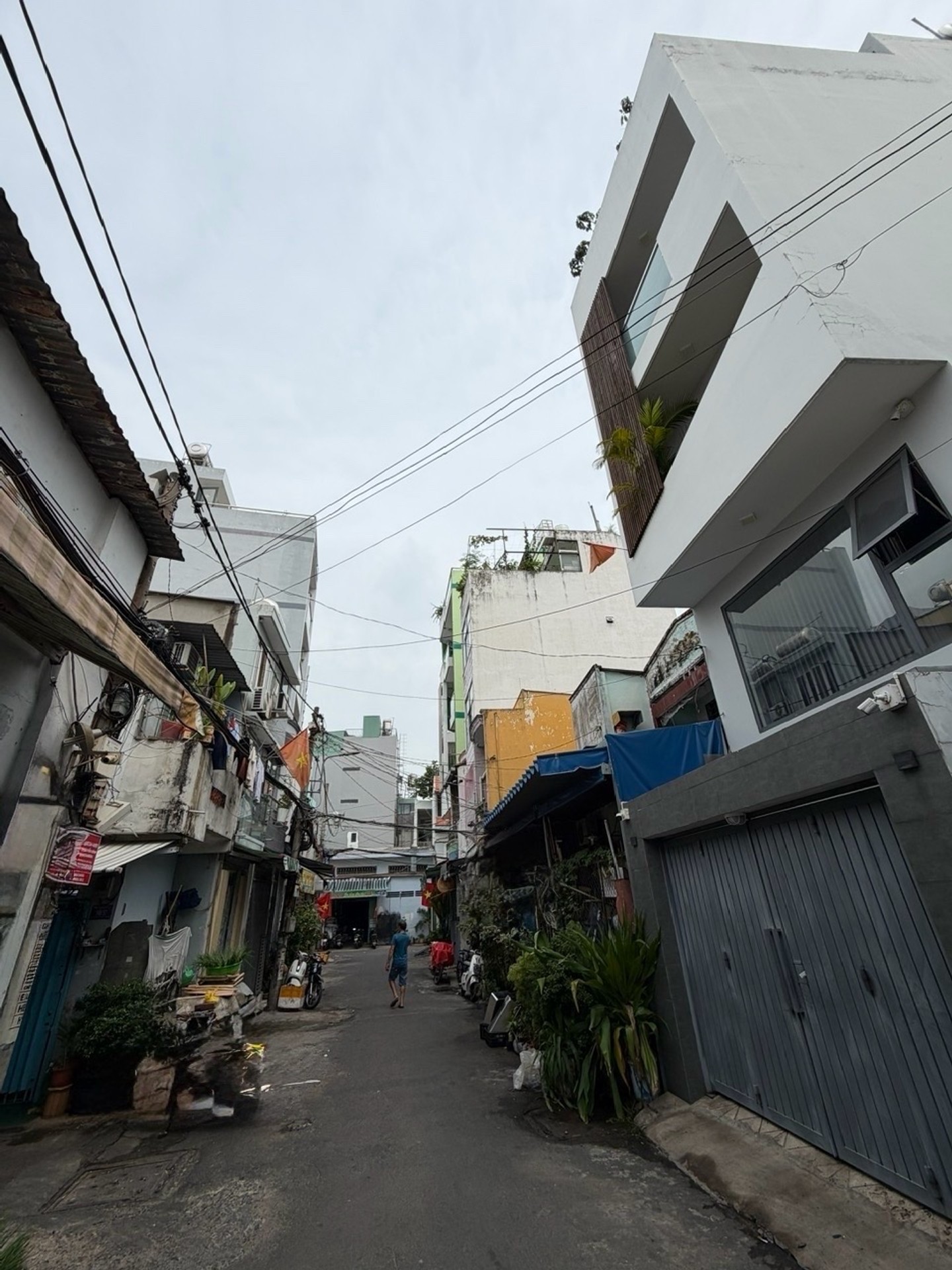 Bán nhà riêng 2 tầng 10 phòng khu Tân Phú, diện tích 88m2