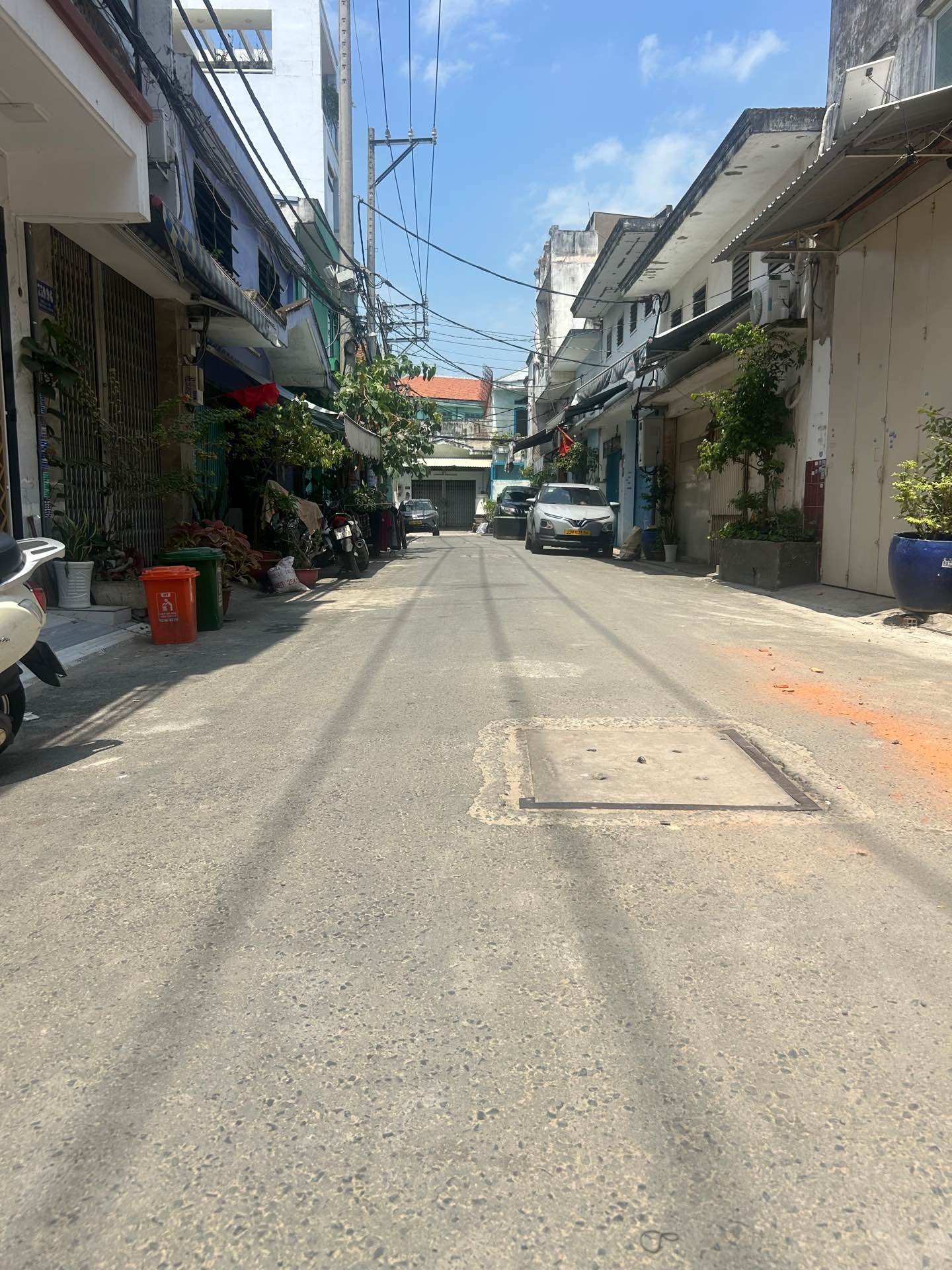 Bán nhà riêng 5 tầng tại quận Bình Tân, khu dân cư an ninh, hẻm xe hơi rộng 8m