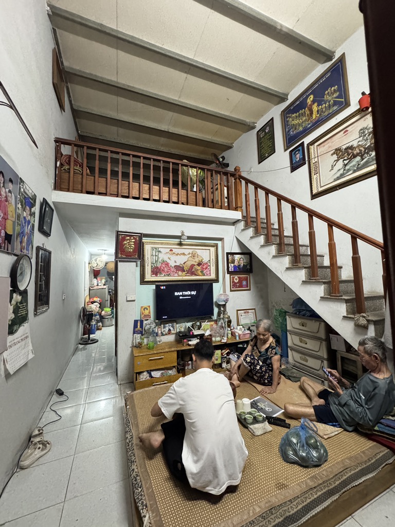 Bán nhà mặt phố Định Công, diện tích 84m², vị trí kinh doanh sầm uất