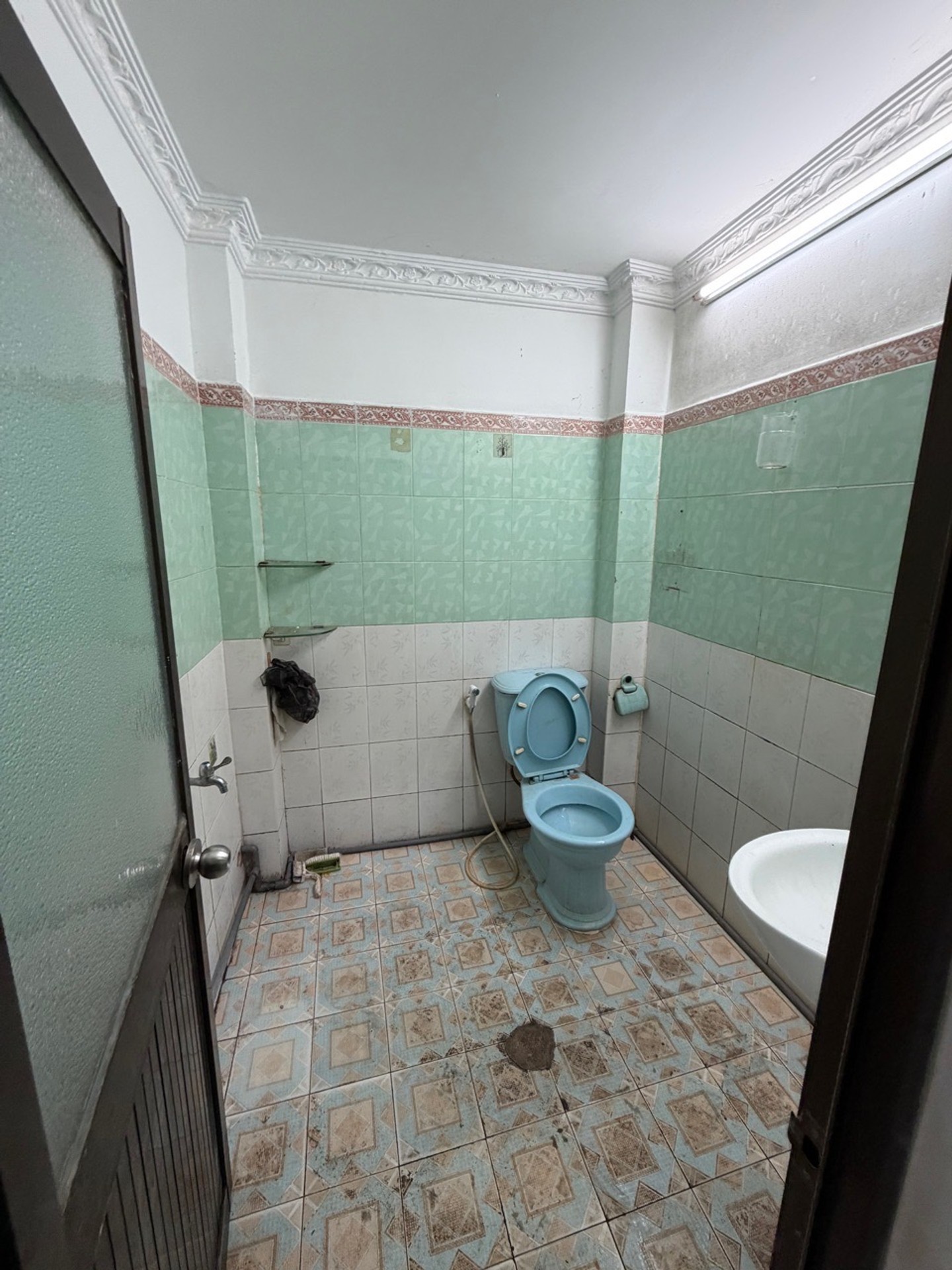 Bán nhà hẻm ô tô Tân Phú 60m2, giá 6.2 tỷ, sổ đẹp