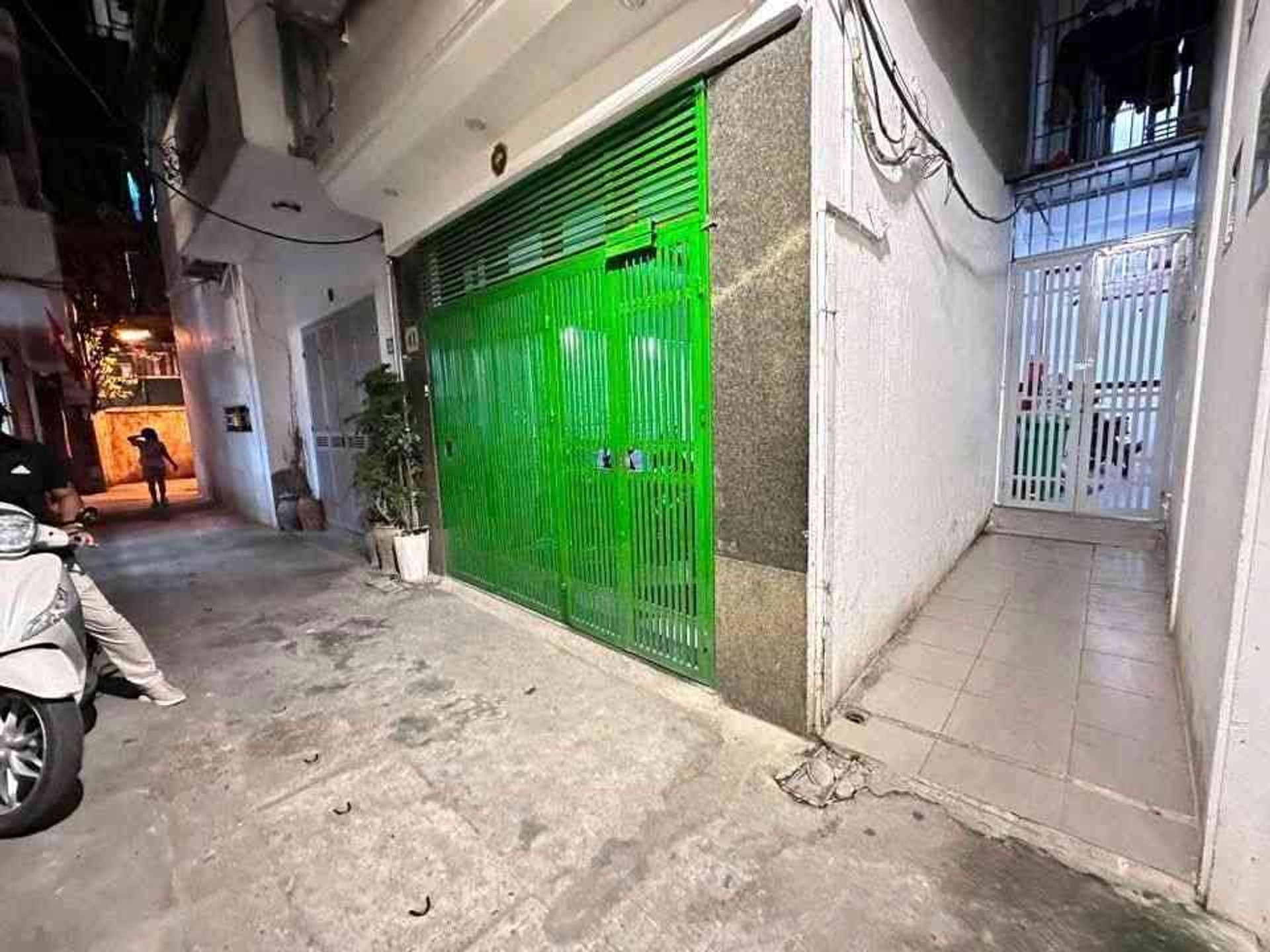 Bán căn hộ chung cư 56m² mặt ngõ Nguyễn Trãi, giá 10.6 tỷ