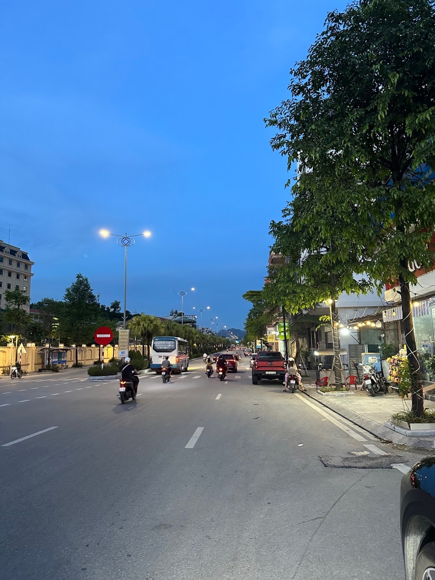 Nhà Ô Tô Vào Nhà – Vị Trí Vàng Gần Phố Vũ Văn Hiếu