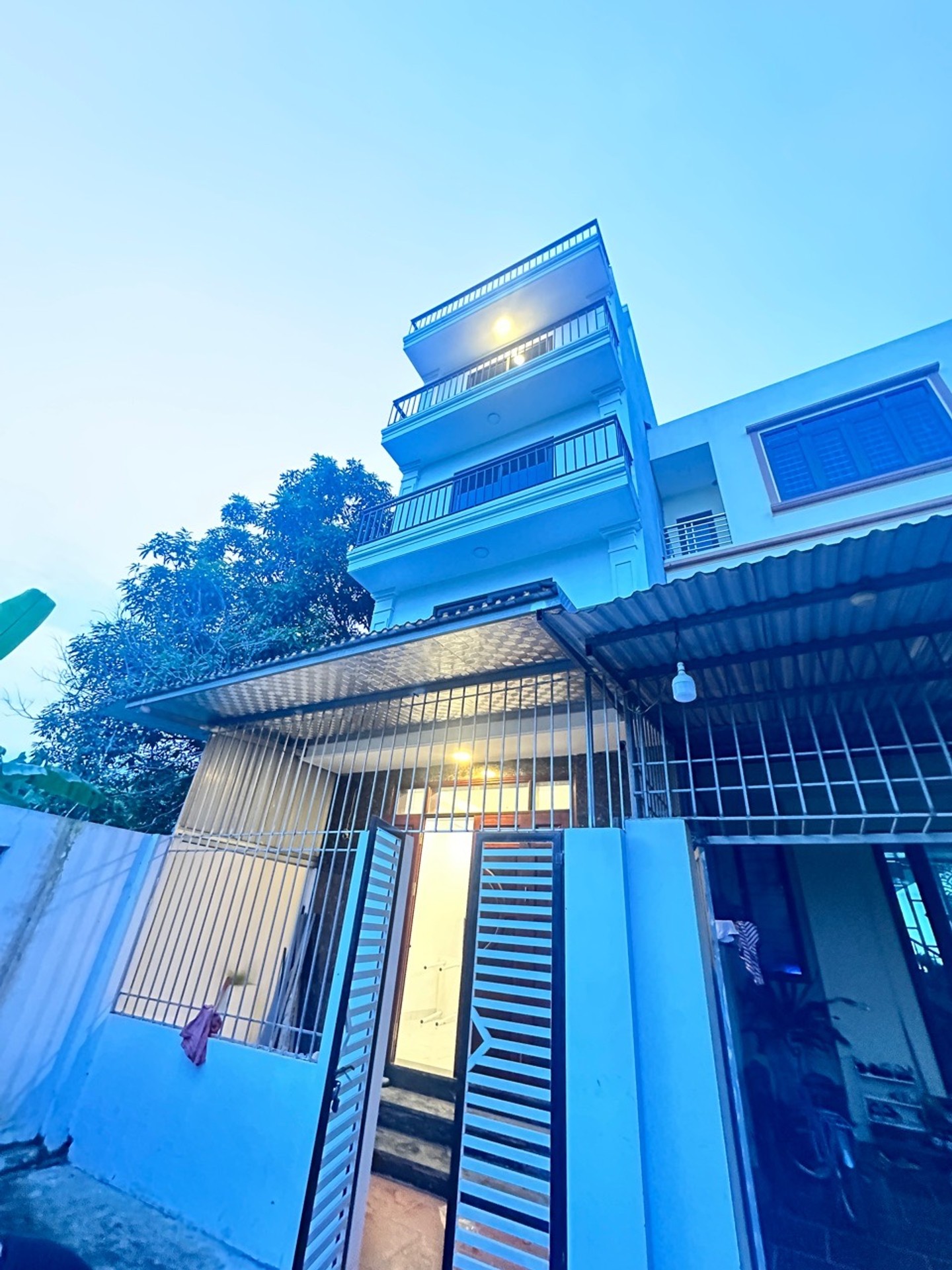TÂY MỖ, SIÊU PHẨM LÔ GÓC - DÂN XÂY MỚI CÓ THANG MÁY - HÀNG XÓM VINHOMES - THOÁNG SÁNG TỰ NHIÊN!