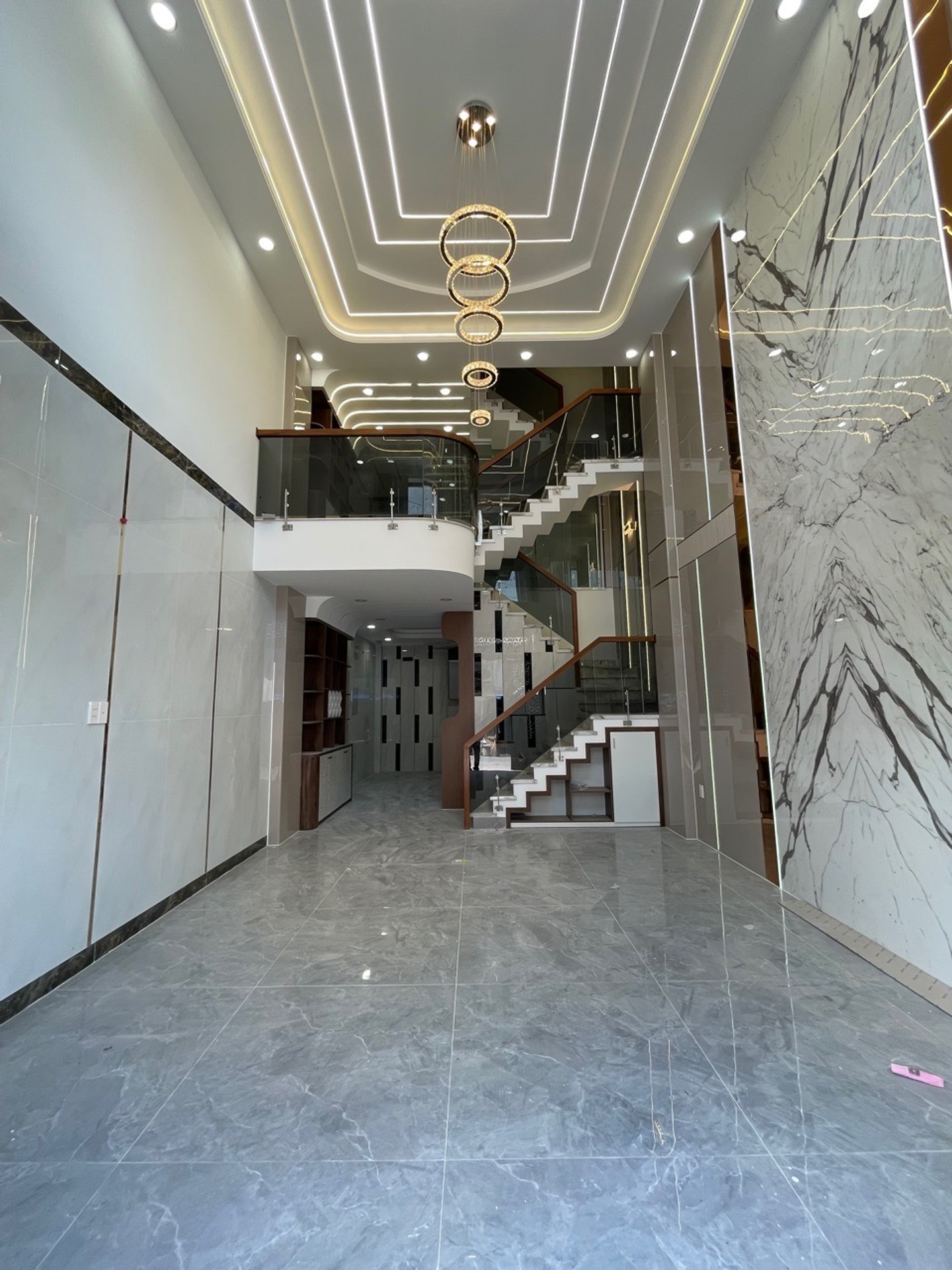 Bán nhà 5 tầng 55m2 hướng Nam tại Bình Tân giá 7,1 tỷ