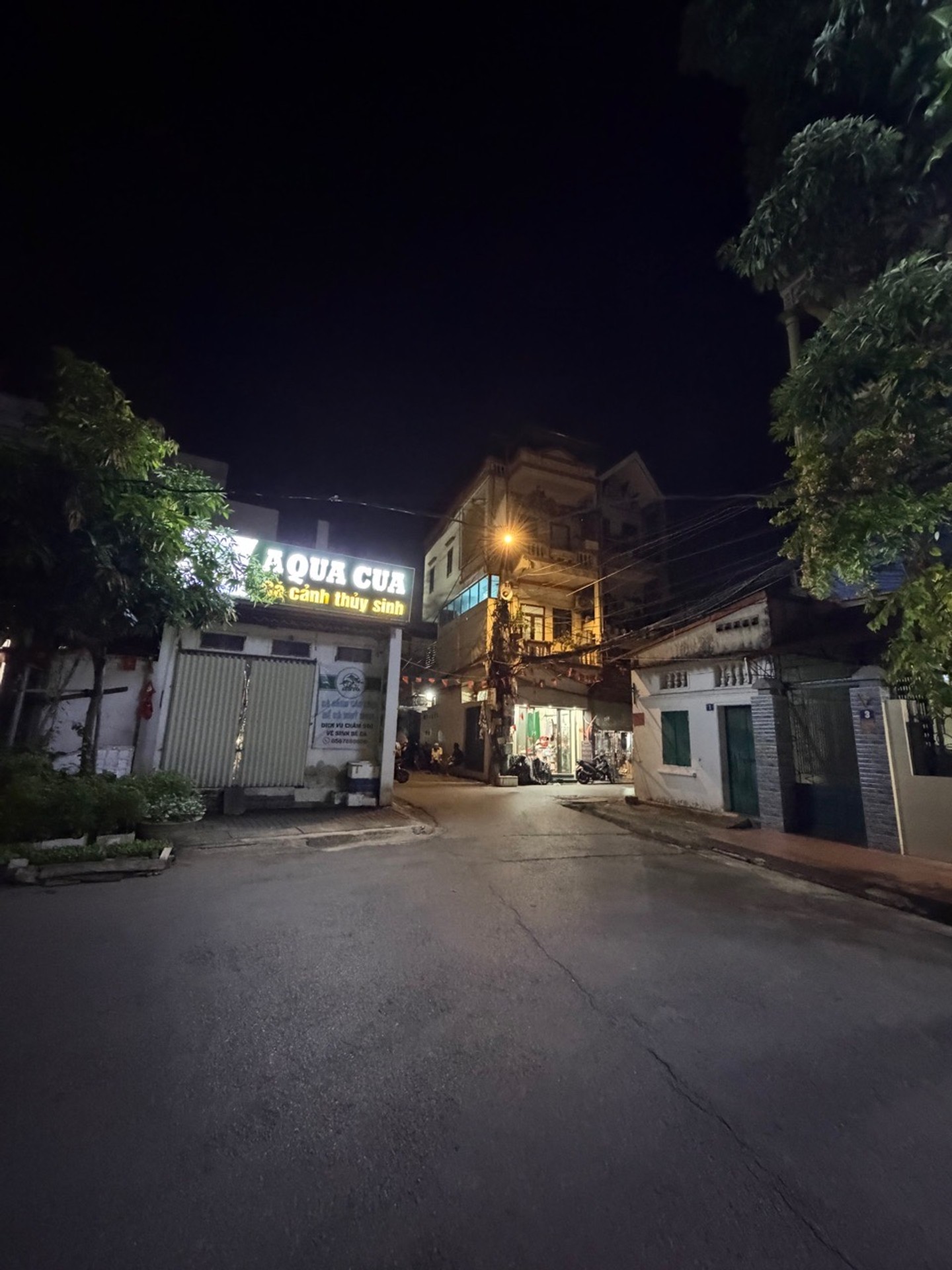 Bán nhà trong ngõ