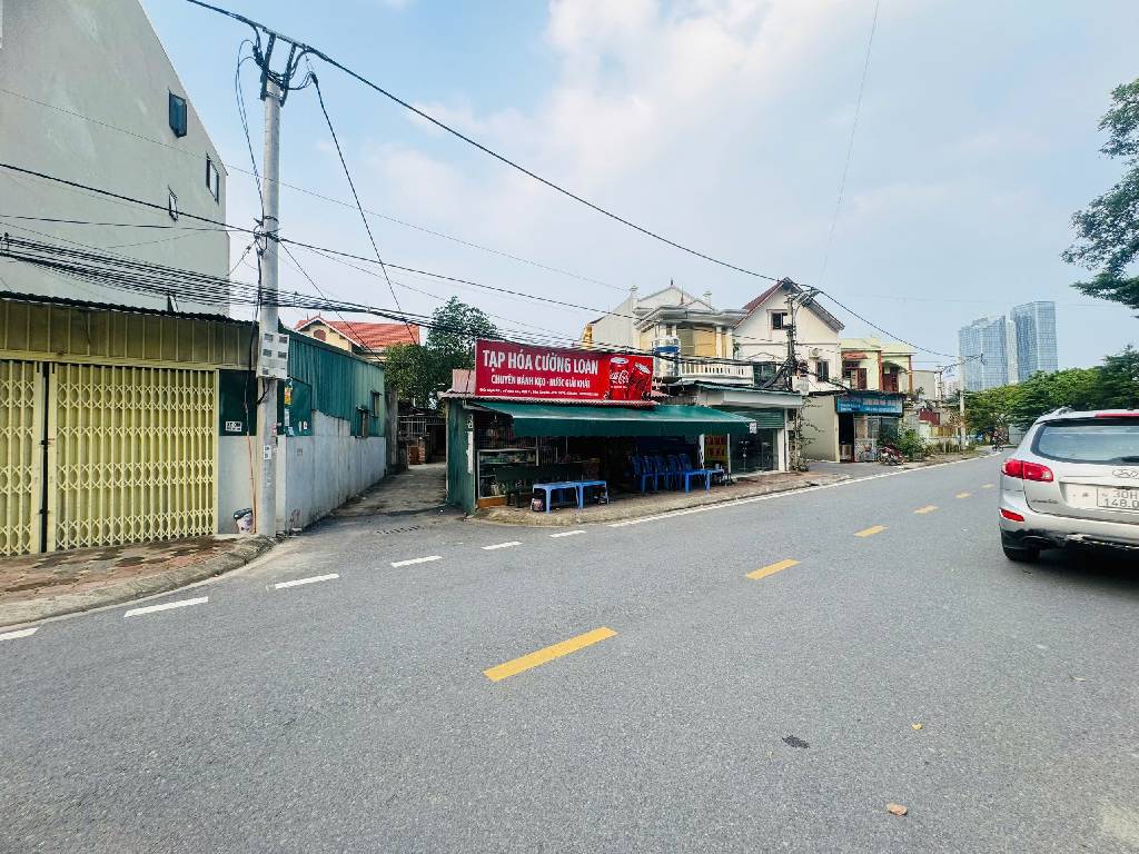 Nhà mặt phố Đào Xuyên, Bát Trang ô tô tránh, kinh doanh tốt, view Trường học, trung tâm, sầm uất.