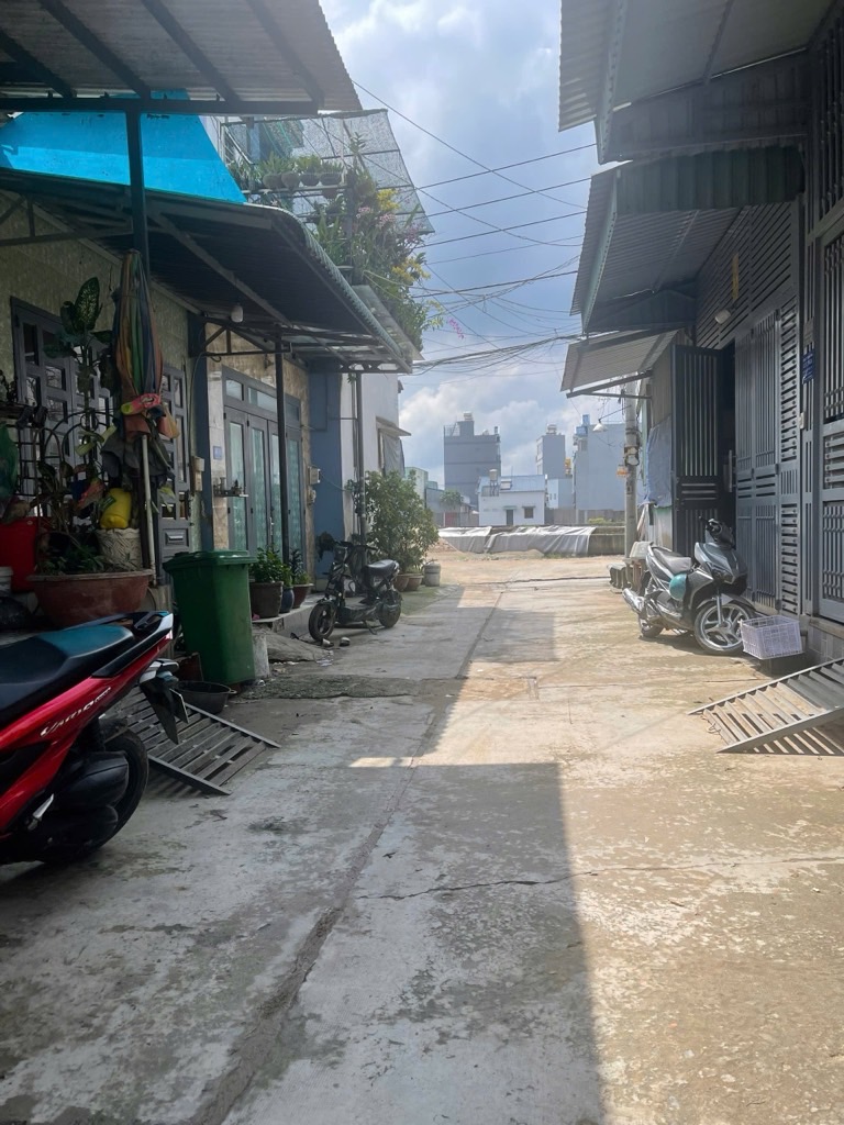 Cơ hội sở hữu nhà 2 tầng ngay Kênh Tham Lương, Bình Tân giá tốt giảm sâu