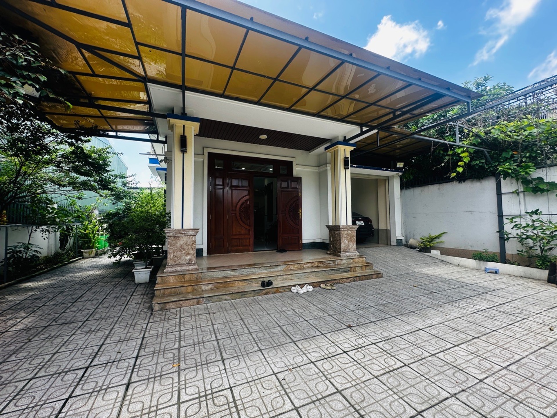 Bán biệt thự vườn 360m, gần Nguyễn Ảnh Thủ, Hóc Môn