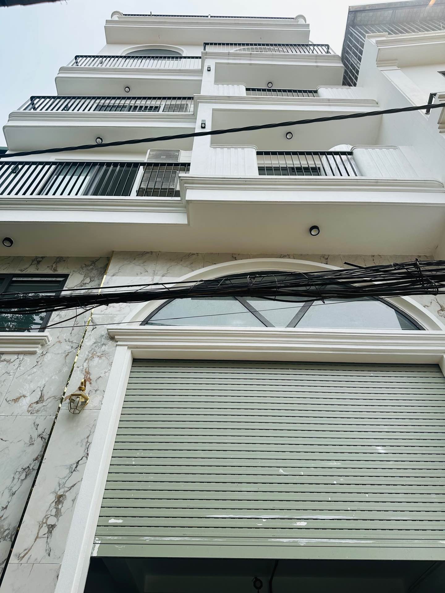 Bán nhà mặt phố 7 tầng thang máy, gara ô tô, 52m2 vừa ở và VP kinh doanh