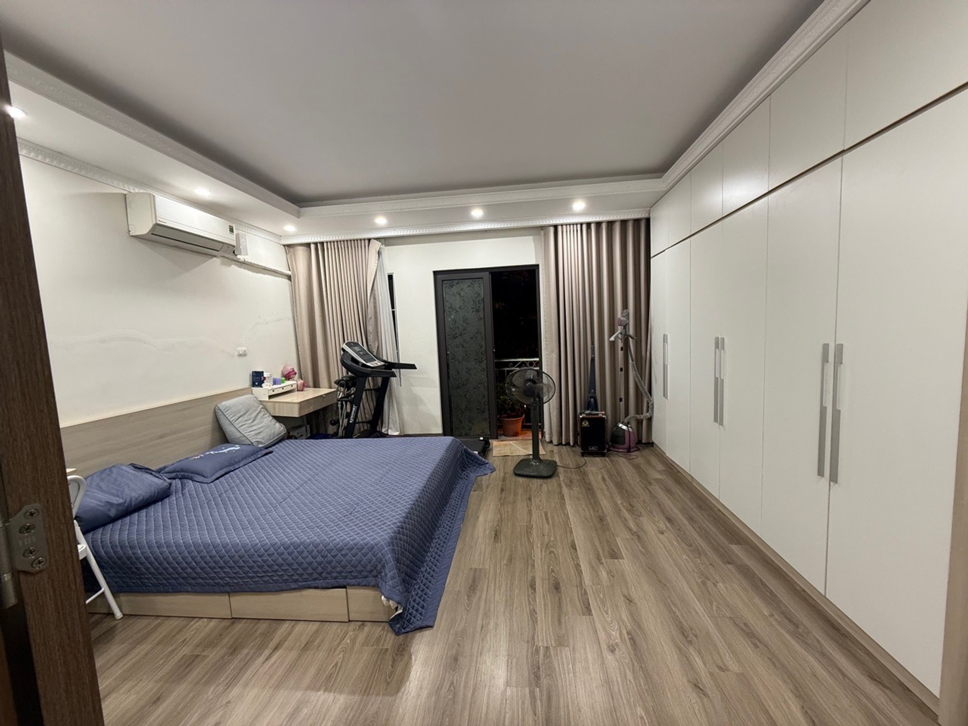 Nhà Độc Lập 5 Tầng Tại Thượng Thanh - Gần Big C Long Biên