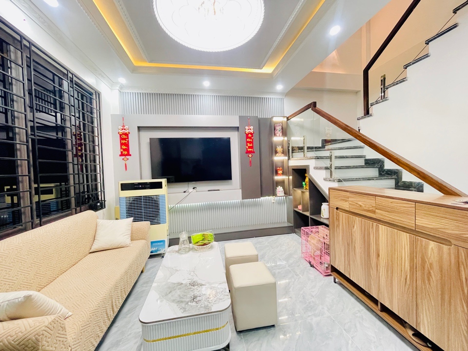 Bán nhà riêng 4 tầng 41m² Miếu Hai Xã gần Aeon Mall, ngõ ô tô rộng