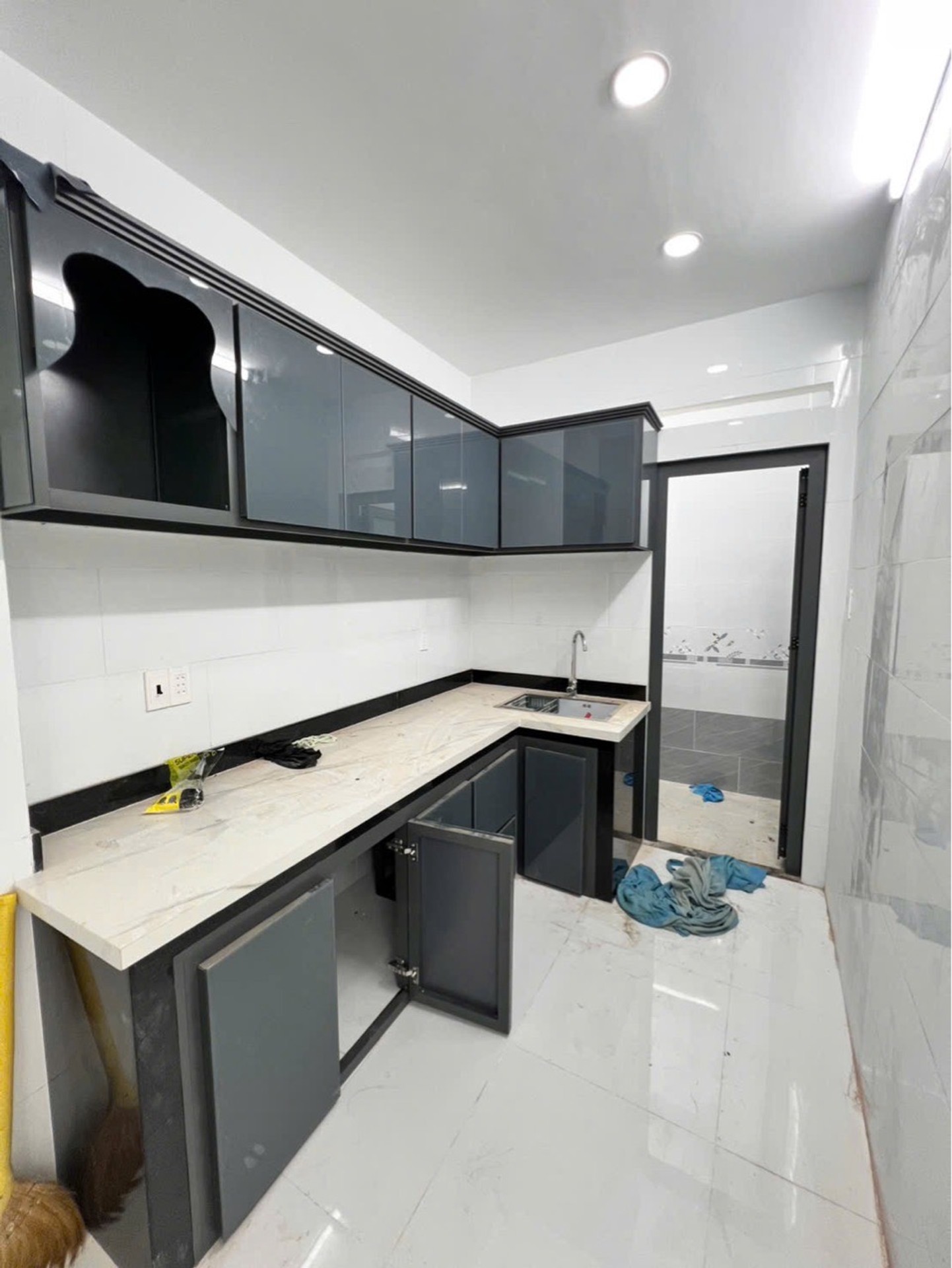 Nhà riêng 3 tầng 4 phòng ngủ tại Bình Đông, giá tốt, cơ hội hiếm có