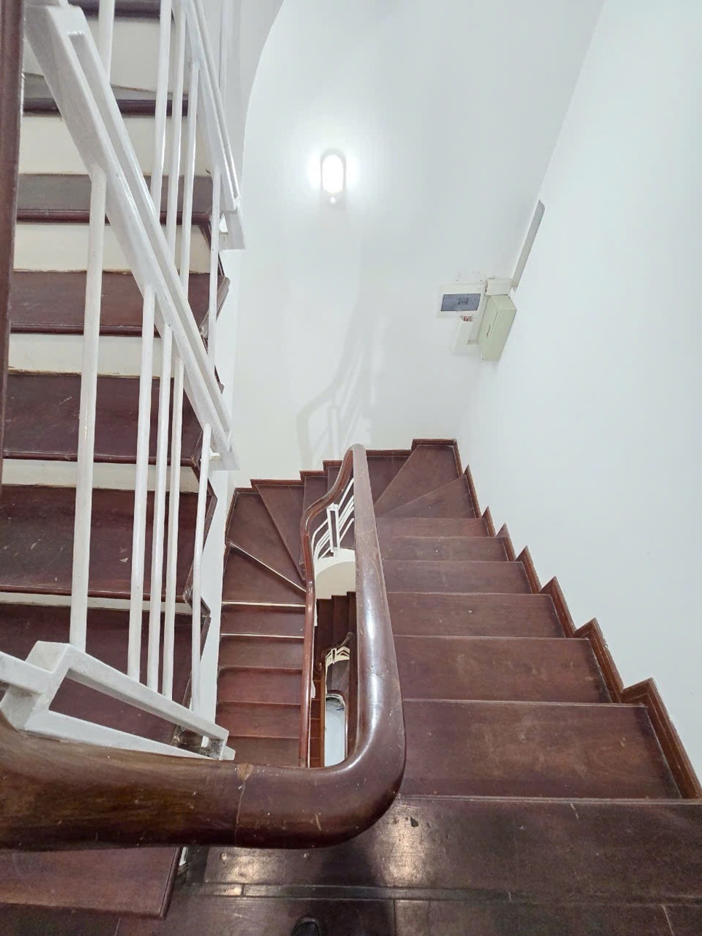 Bán nhà riêng 5 tầng 8 phòng mặt ngõ ô tô tránh tại Nam Từ Liêm, diện tích 56m2, sổ đỏ chính chủ