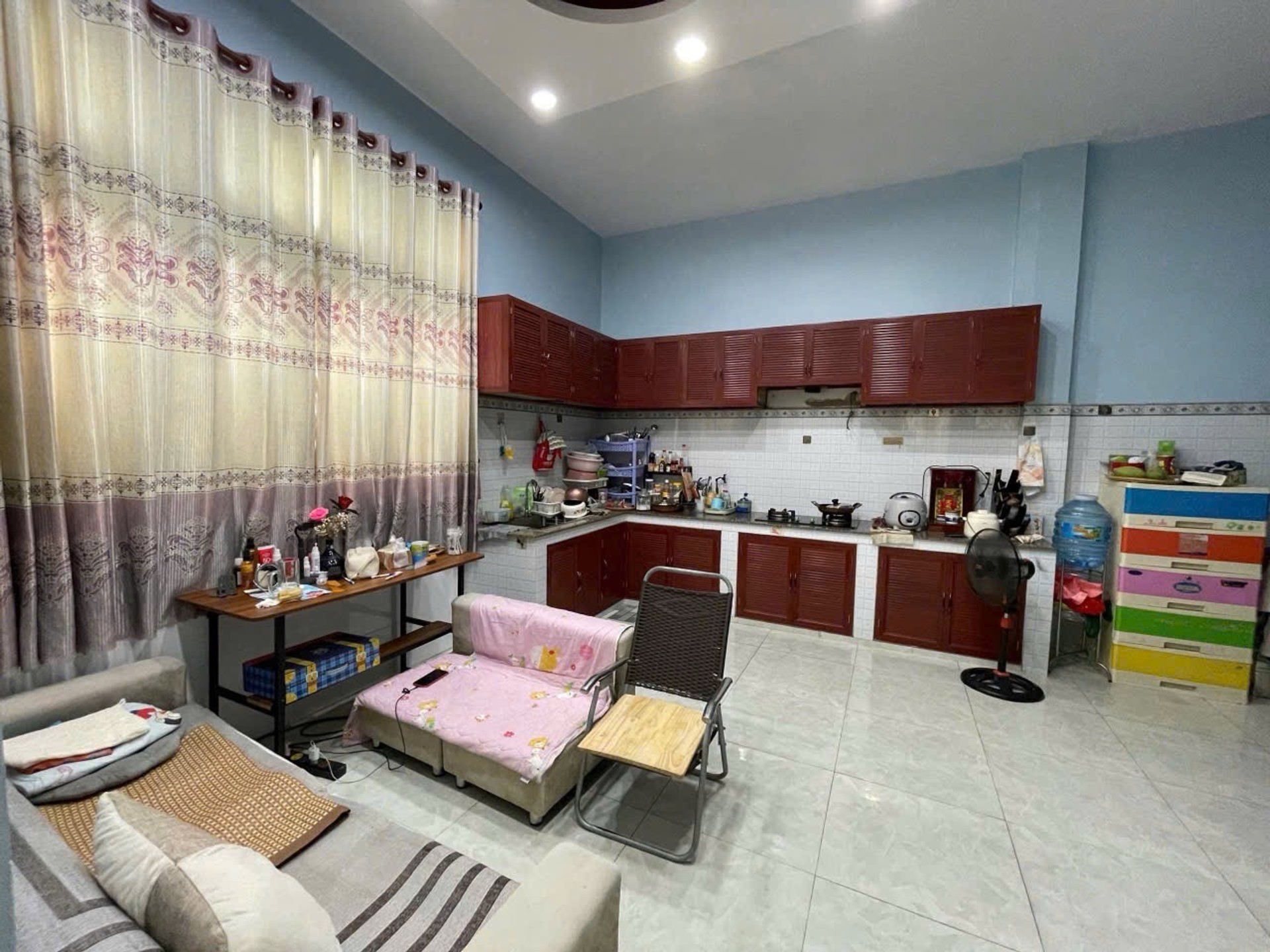 TỈNH Lộ 10 - Hẻm ô tô đỗ cửa
nhà 2 tầng 68m2 2 mặt tiền thông thoáng