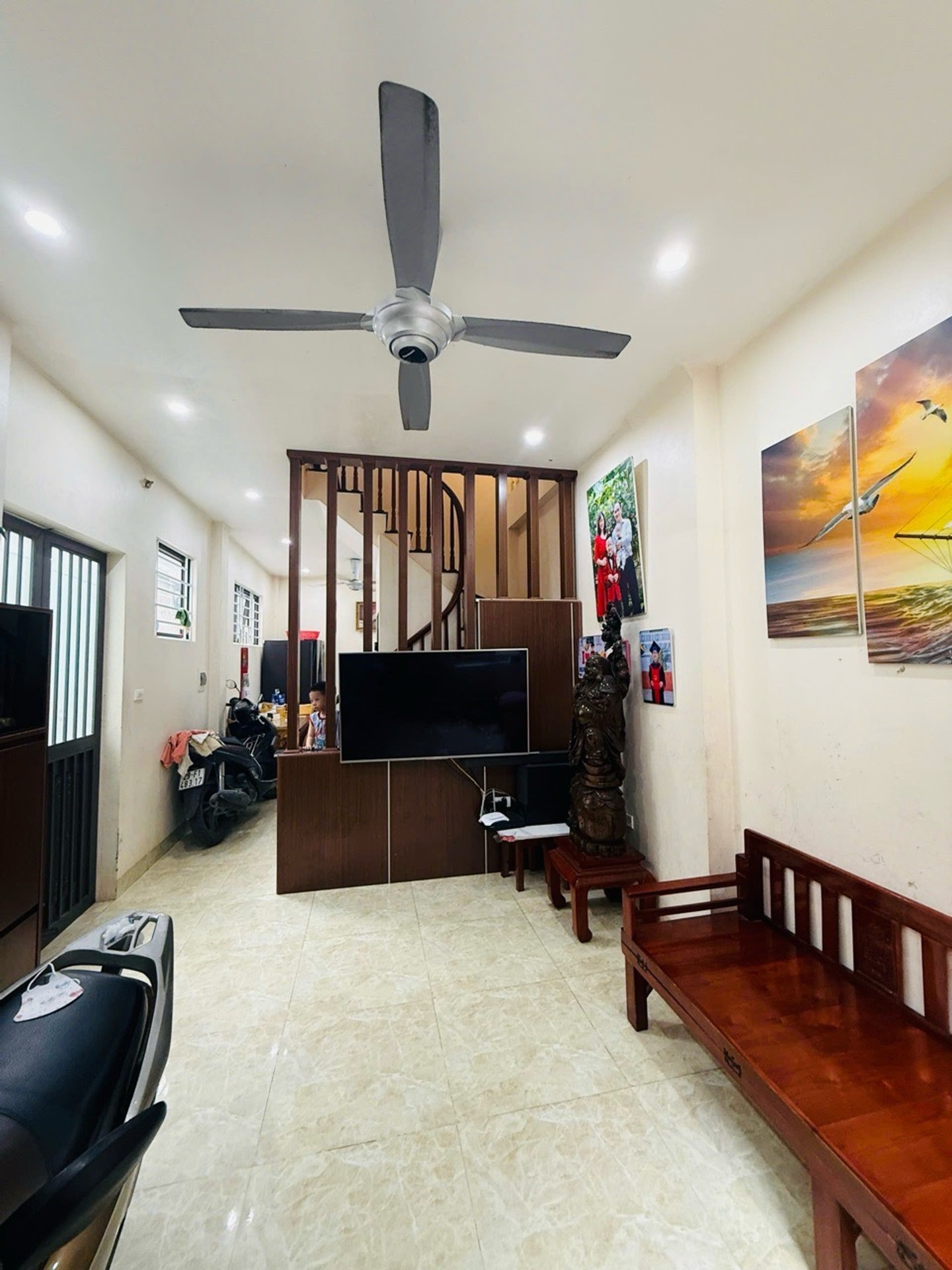 Cơ hội sở hữu nhà 4 tầng đẹp tại An Dương Vương, vị trí vàng Tây Hồ