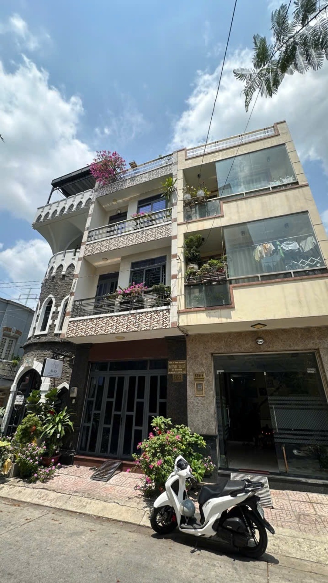 Bán nhà riêng 3 tầng gần mặt tiền Phạm Văn Đồng, diện tích 54m2