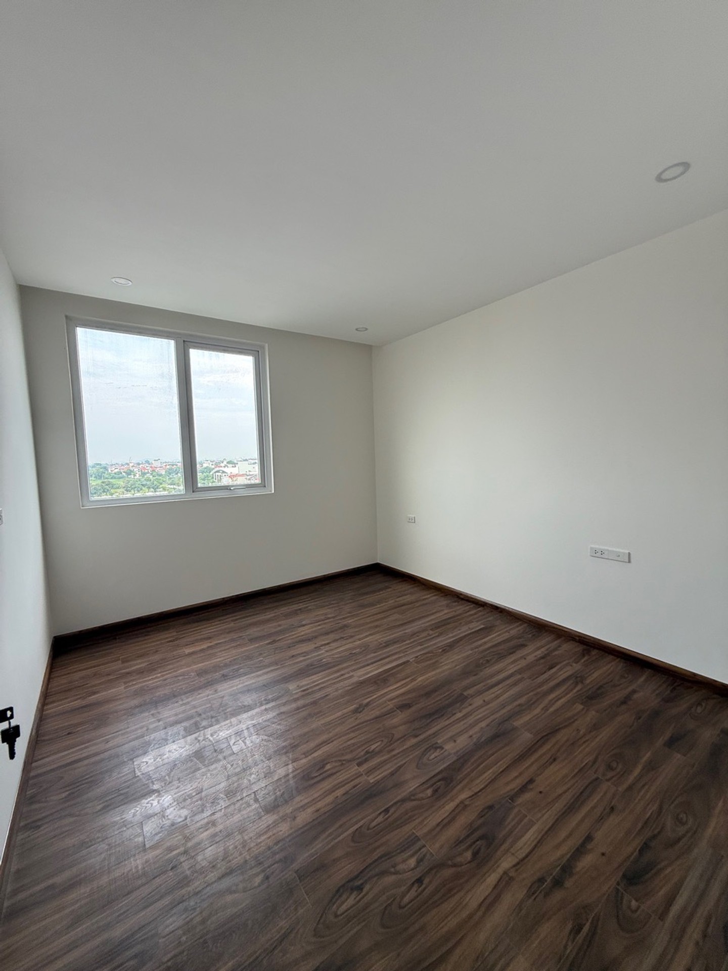 Bán căn hộ 3 ngủ lô góc tầng 7 chung cư Eurowindow Park