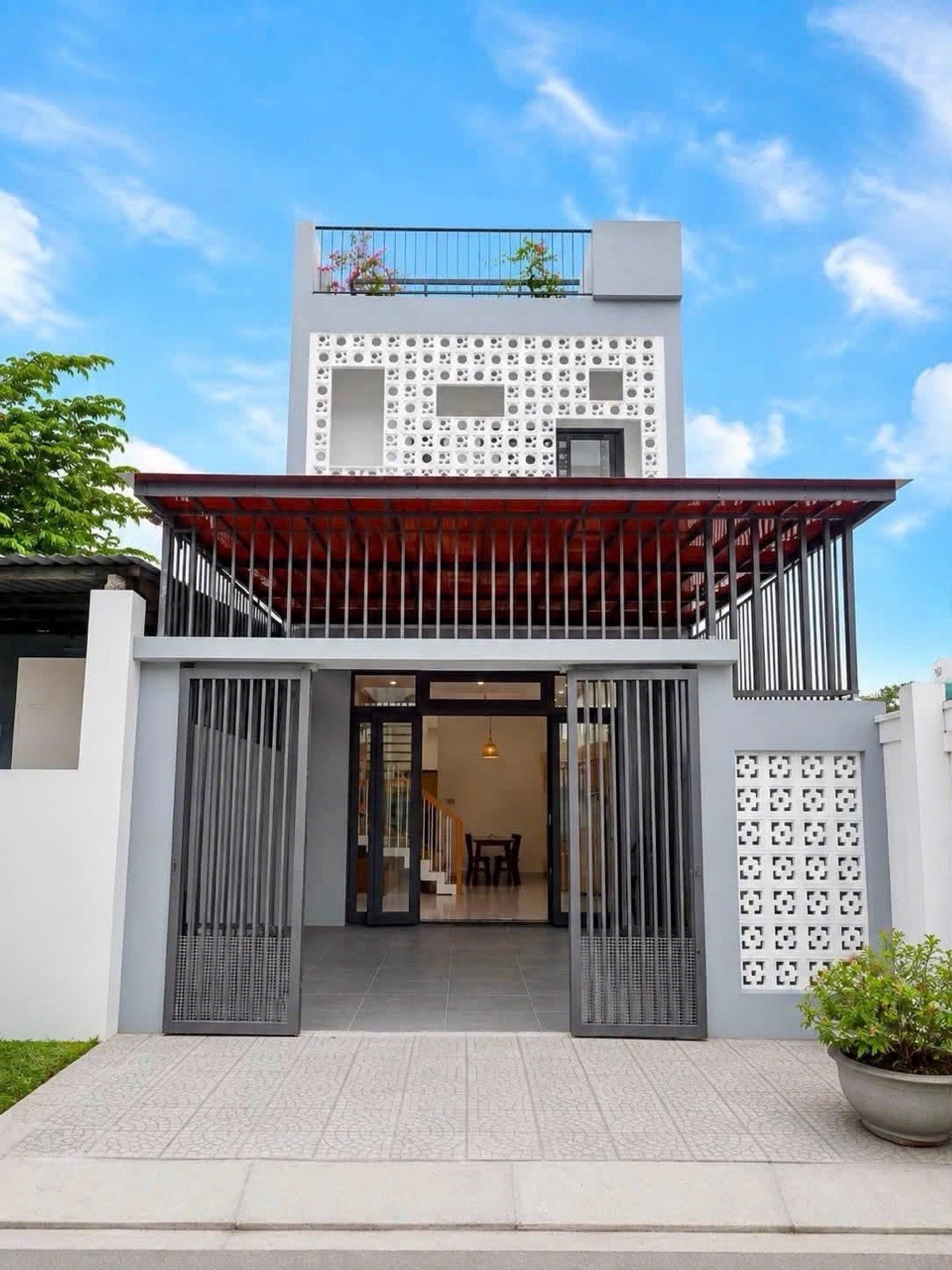 Nhà Mới 2 Tầng View Đẹp Tại Cẩm Lệ, Giá Hấp Dẫn