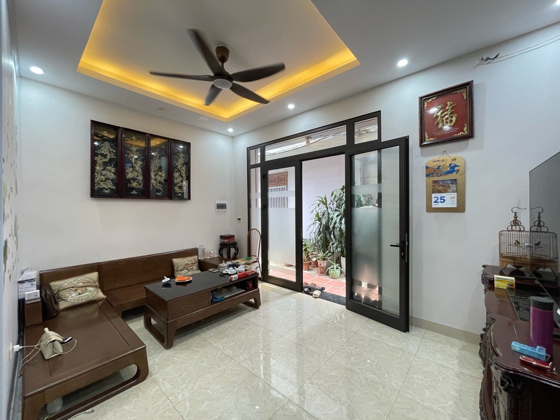 Bán nhà riêng tại Bồ Đề, 38m2, 4 tầng, mặt tiền rộng, pháp lý chuẩn