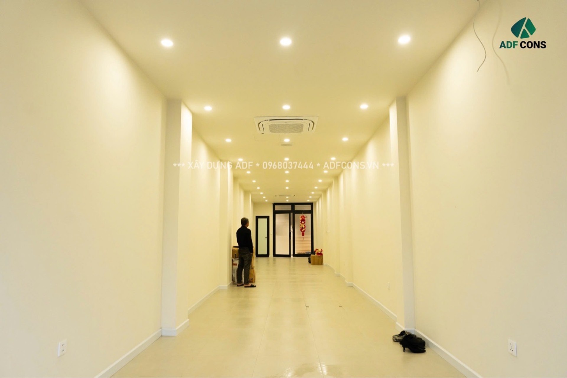 Nhà mặt phố Ngọc Thụy - Sống sang, kinh doanh đỉnh
