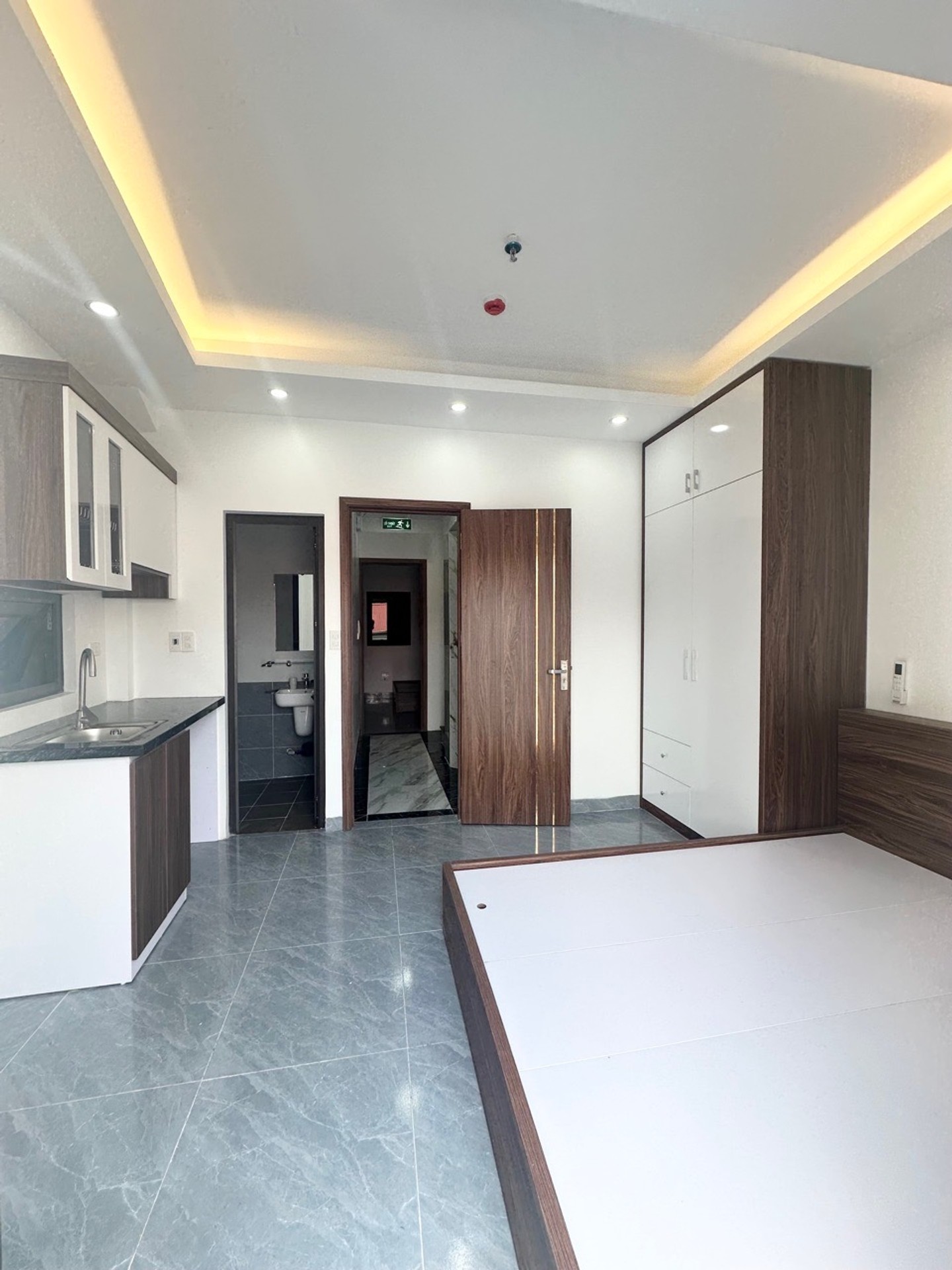 Bán Nhà mới xây MT 4m- 42m2 cho thuê đẹp Trung Kiên, gần BV Lão Khoa, Tây Tựu