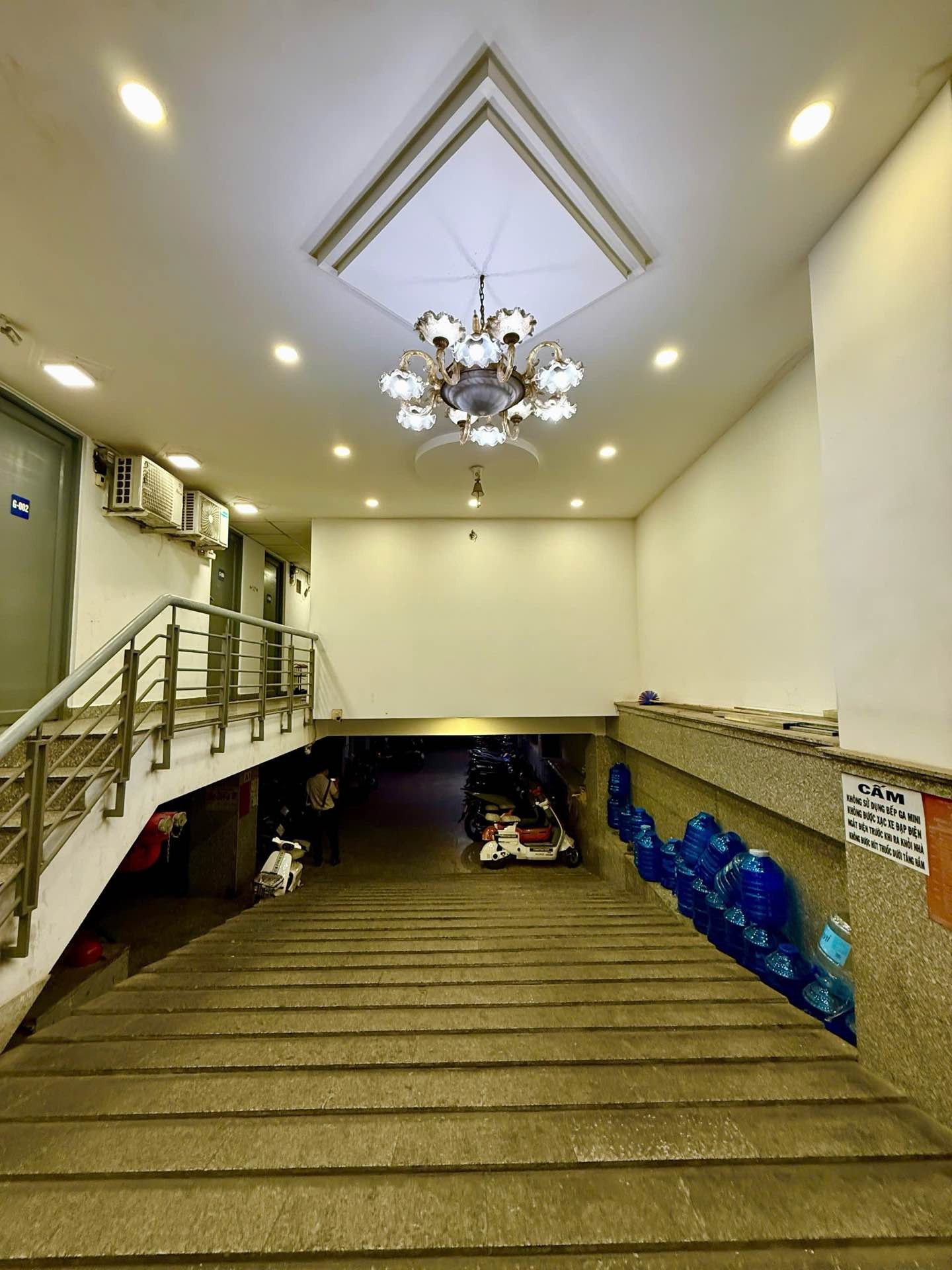 Cơ Hội Vàng Sở Hữu Toà Nhà CHDV 7 Tầng 68 Phòng Thu Nhập 2.5 Tỷ/Tháng Tại Lê Trọng Tấn