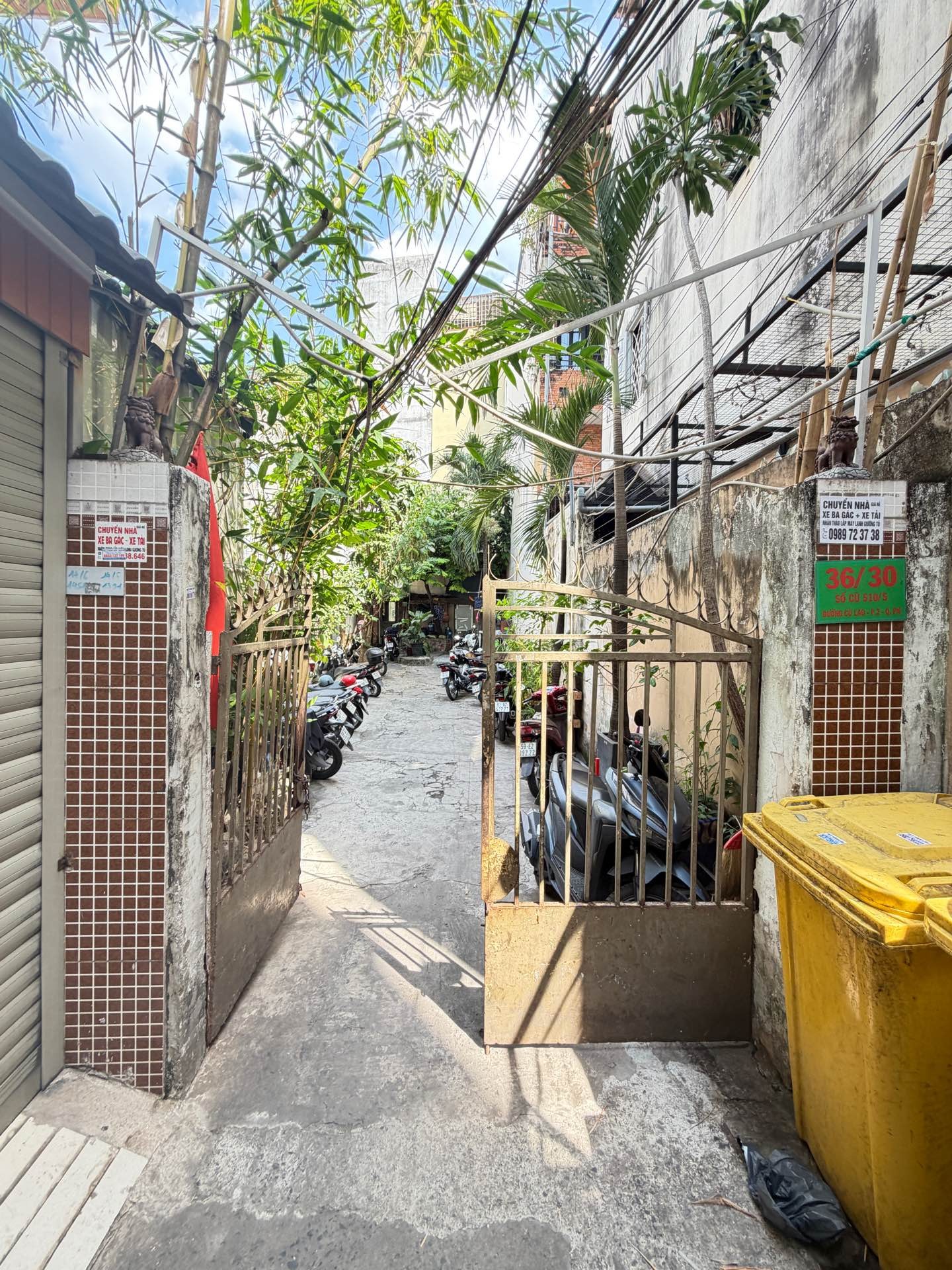 Nhà rộng 240m2, hẻm xe hơi Phan Xích Long, giá hấp dẫn
