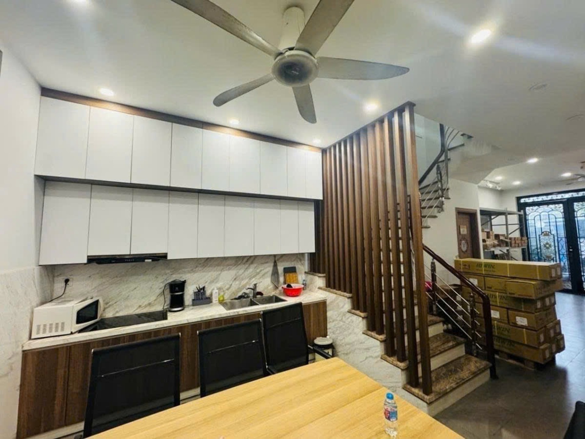 Bán liền khề KĐT Đại Kim, Nguyễn Xiển 75m2, 5 Tầng, Giá 27.x Tỷ