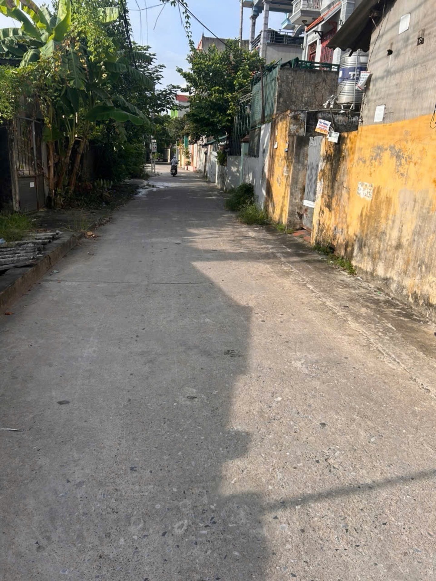 Bán đất 69.3m2 thôn Đìa Nam Hồng, đường ô tô, gần trường học