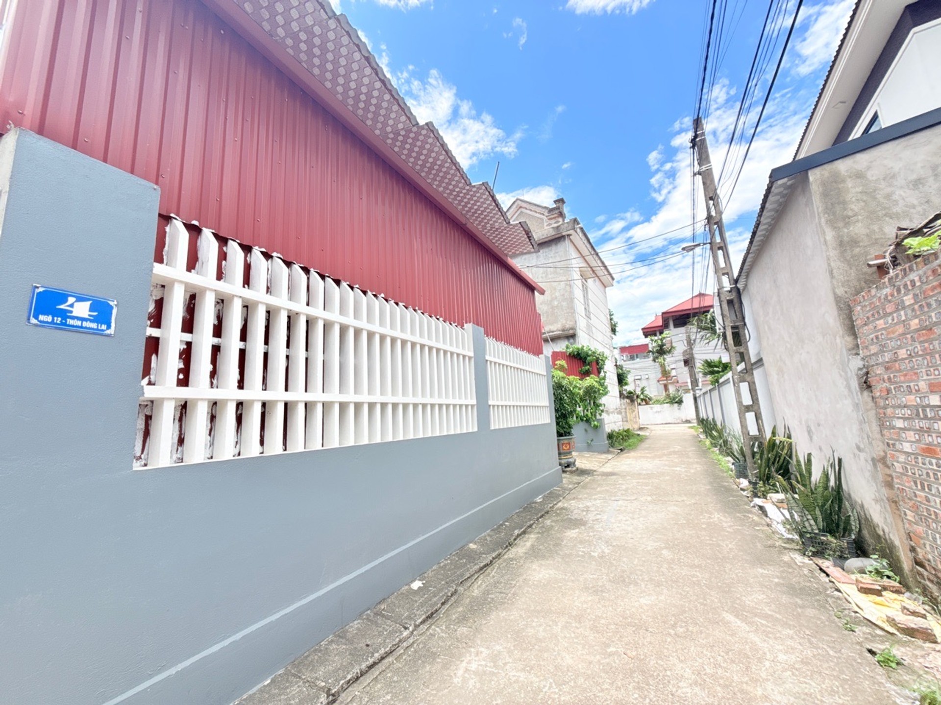 BÁN NHÀ - QUANG TIẾN SÓC SƠN - GẦN KHU CÔNG NGHIỆP - SÂN BAY NỘI BÀI - GIÁ CHỈ HƠN 2 TỶ