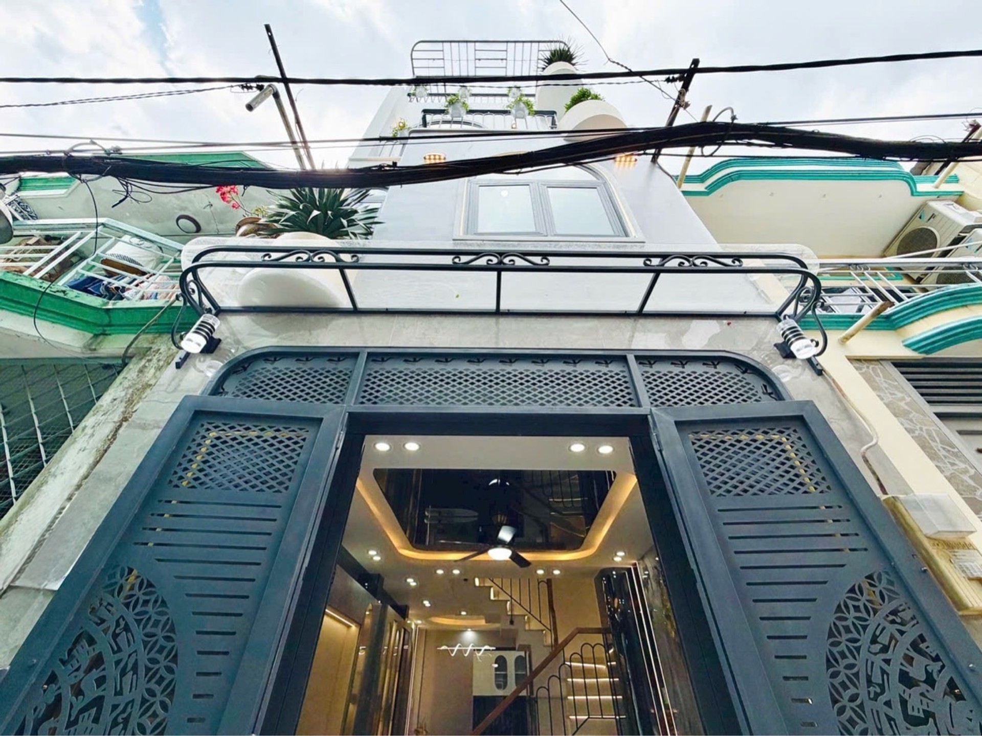 🔥 NHÀ MỚI ĐẸP – GẦN CO.OPMART QUANG TRUNG | 5,7 TỶ TL 🔥