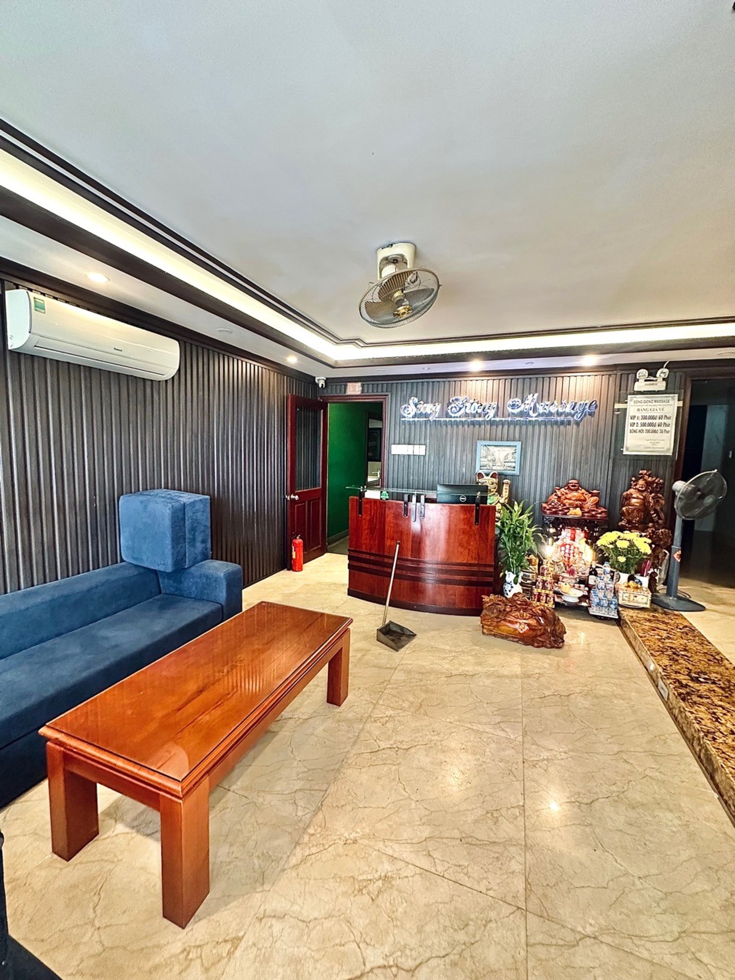 Nhà mặt phố 5 tầng diện tích 160m2 tại KDC Sông Giồng giá 39.9 tỷ