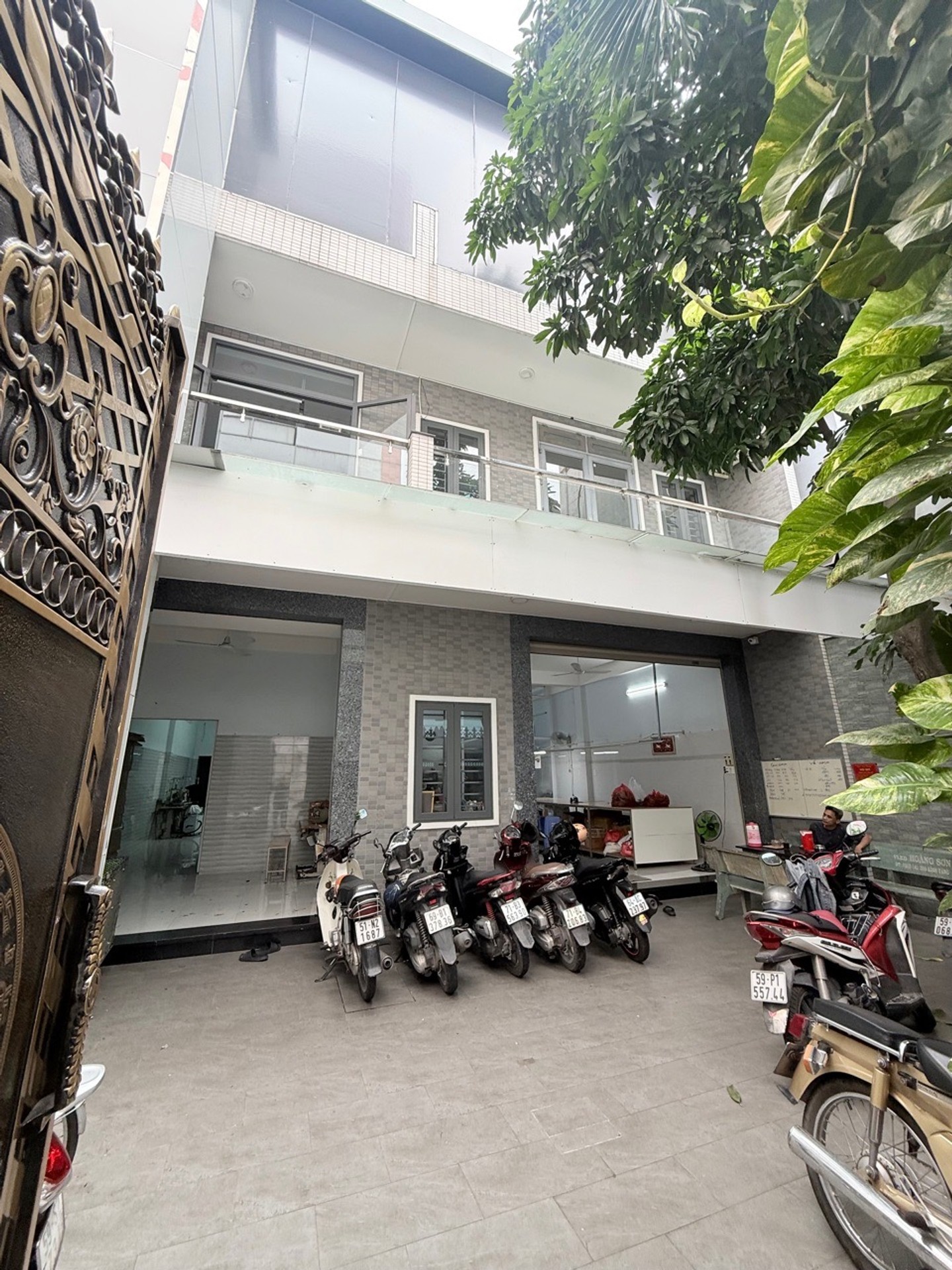 Cơ hội sở hữu tòa nhà xưởng sản xuất 3 tầng rộng 600m² tại Đông Hưng Thuận