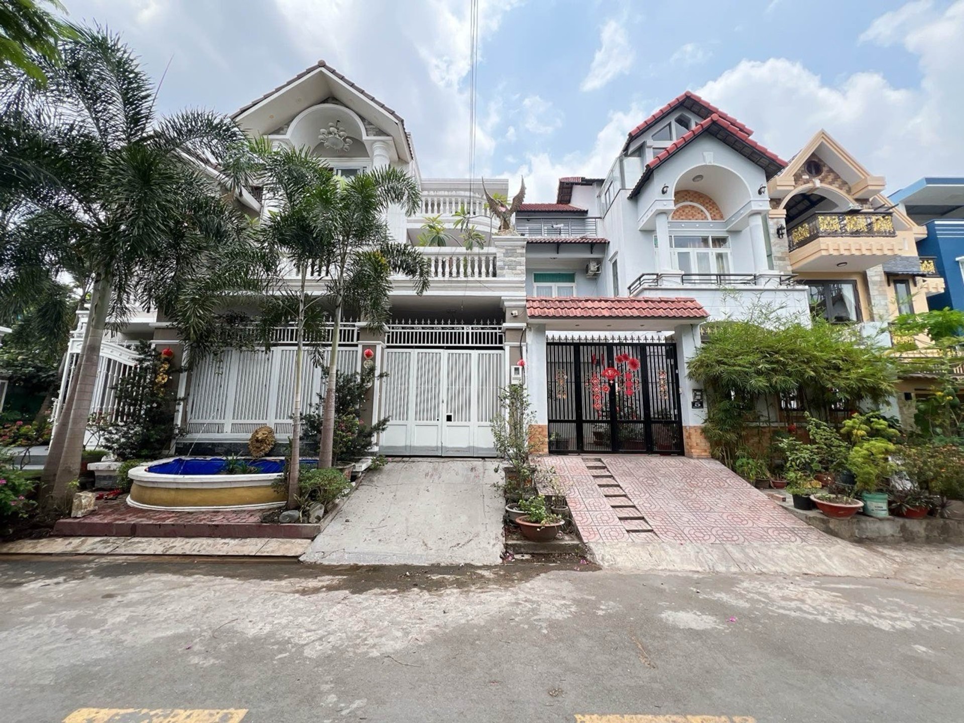 Bán Biệt Thự VIP KDC Gia Hoà Có Hồ Bơi-144m2 nhỉnh 13 Tỷ