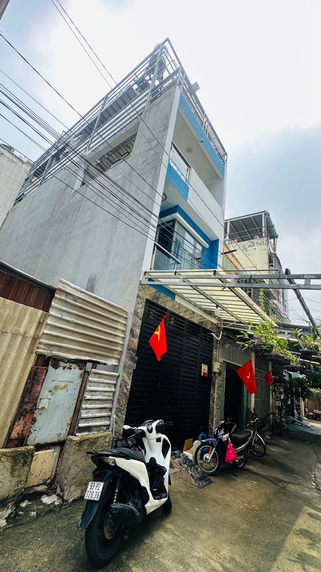 P.15 TÂN BÌNH – NHÀ 5 TẦNG – 51M² – NGANG GẦN 4M – 3 TẦNG BTCT + 2 TẦNG KHUNG SẮT – HẺM THÔNG
