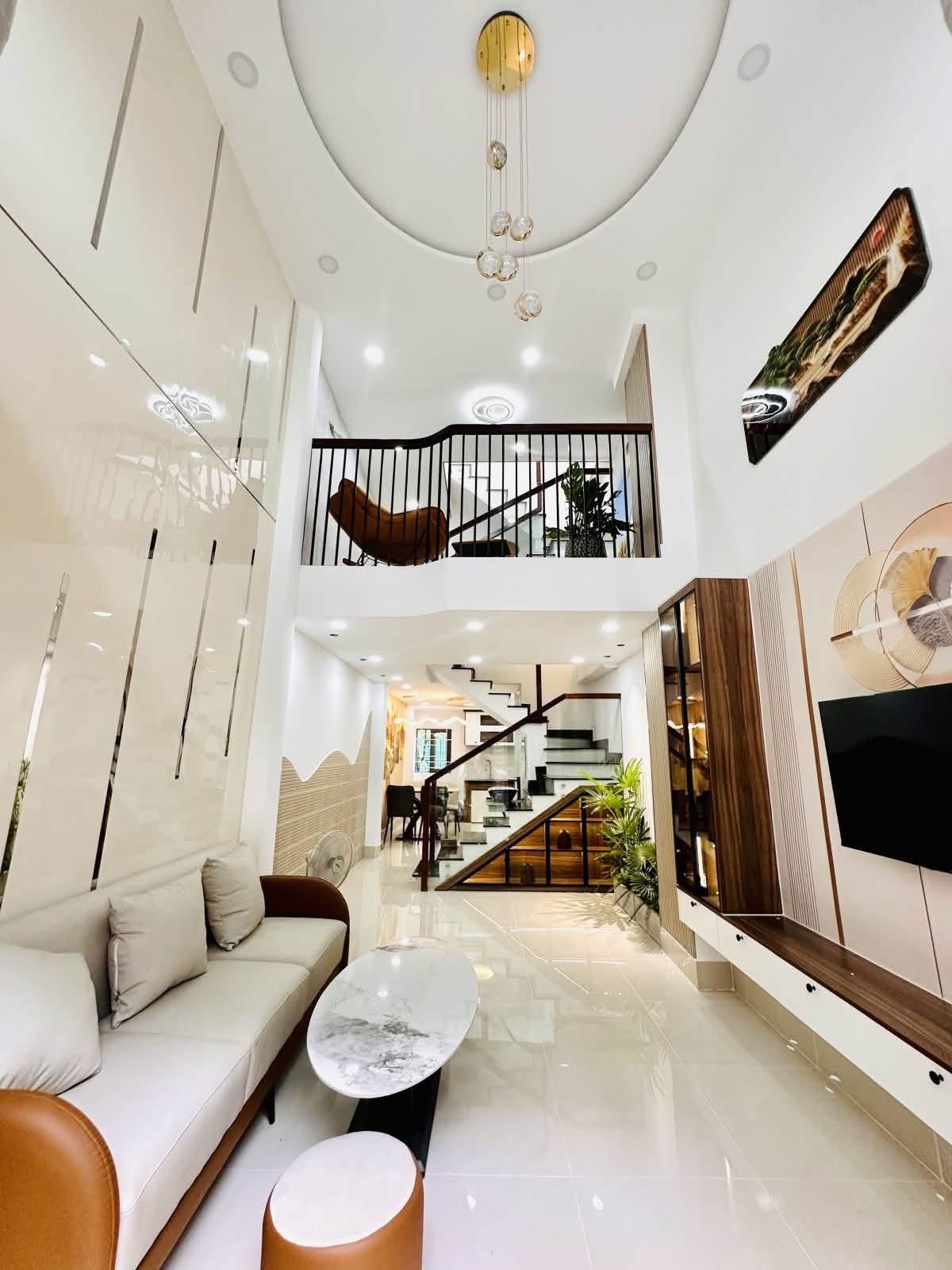 42m2, Bán nhà 3 Tầng, 3pn, 1/ Thống Nhất, P11 Gò Vấp, 5 Tỷ
